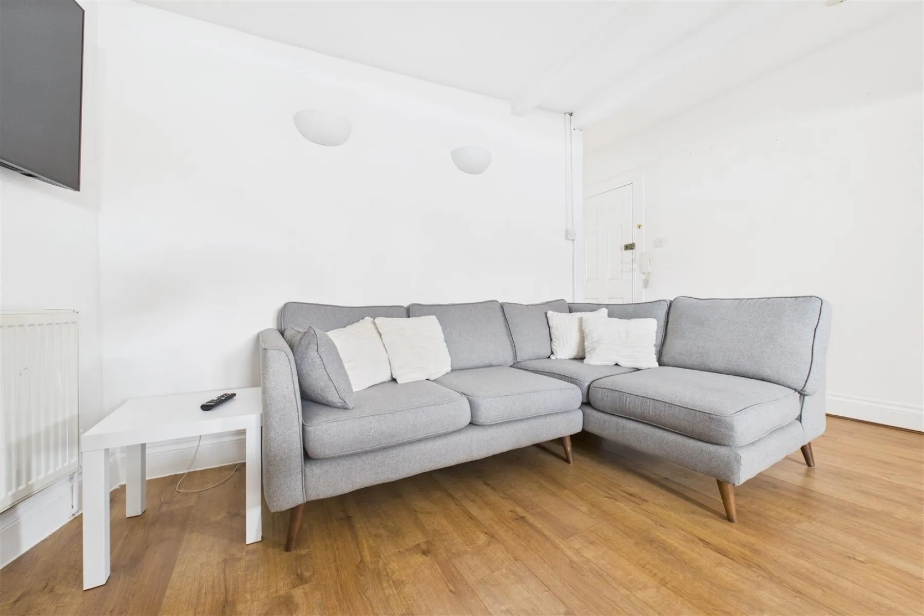 FLAT | REDUCED FOR AUCTION | HORFIELD, 1 bedroom, Flat - 34123345