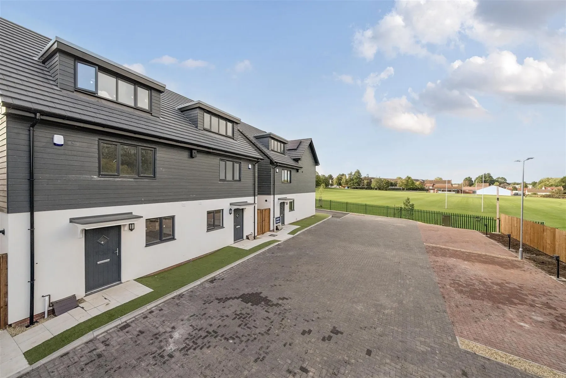 Osbourne Close, Kingswood, 4 bedroom, House - 34147986