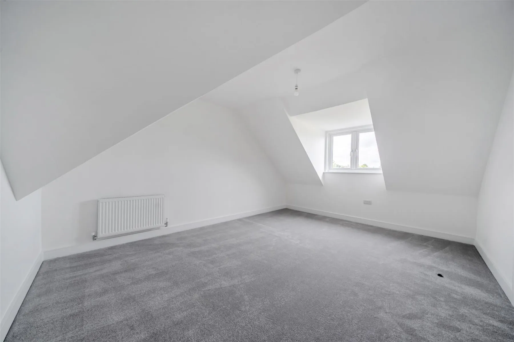 Osbourne Close, Kingswood, 4 bedroom, House - 34147986