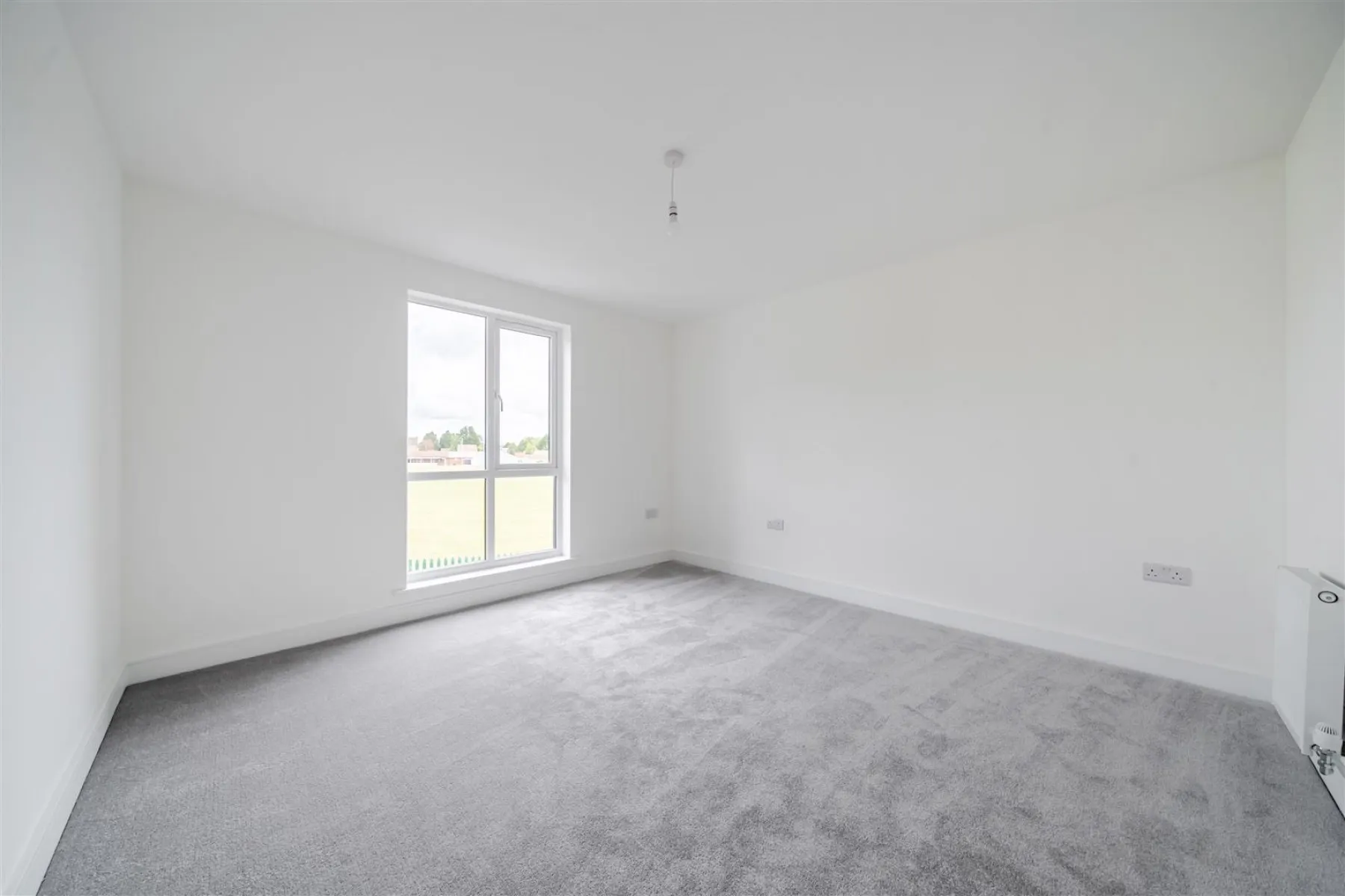 Osbourne Close, Kingswood, 4 bedroom, House - 34147986