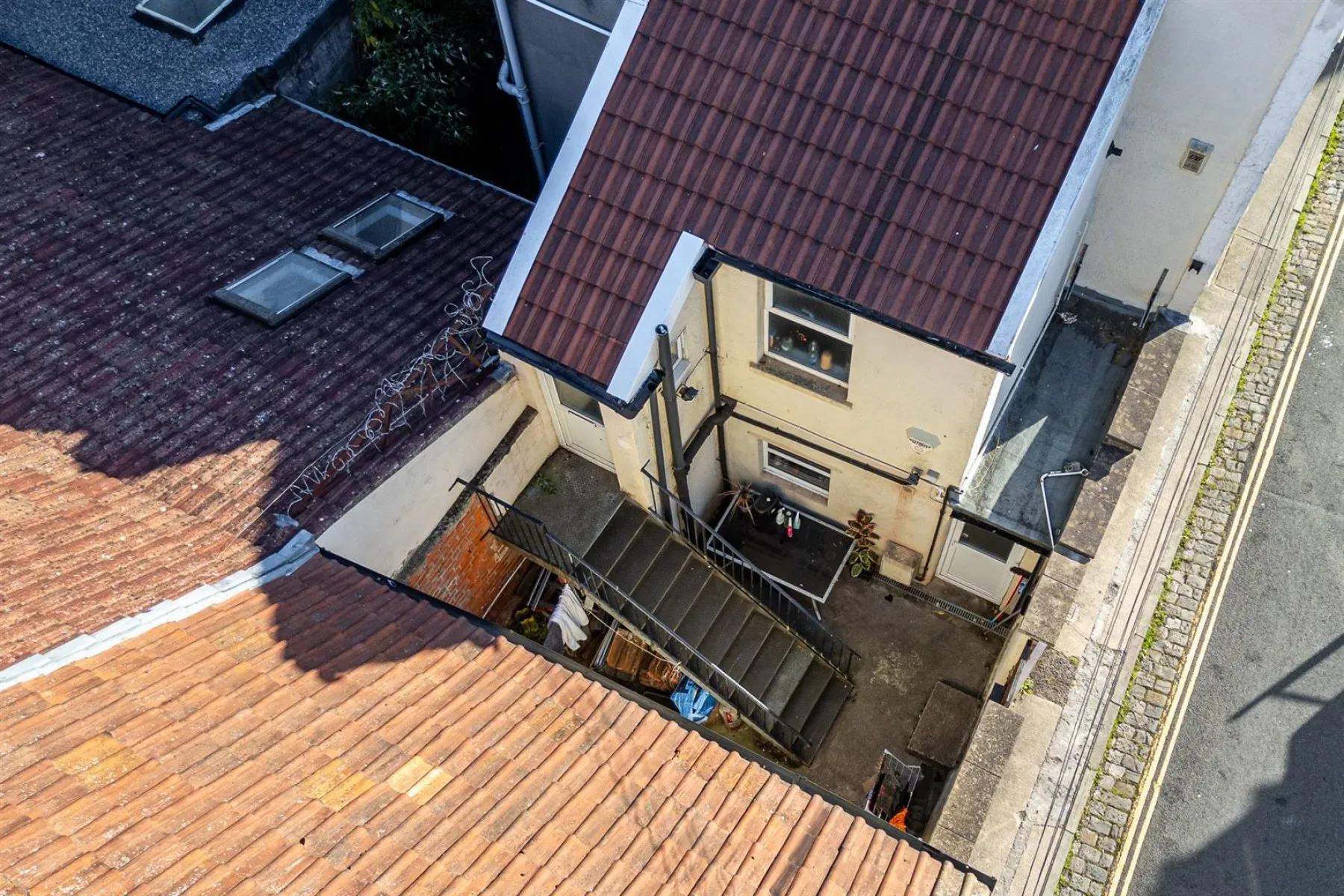 MIXED USE | £21,540 pa | SHIREHAMPTON, 2 bedroom, House - 34254651