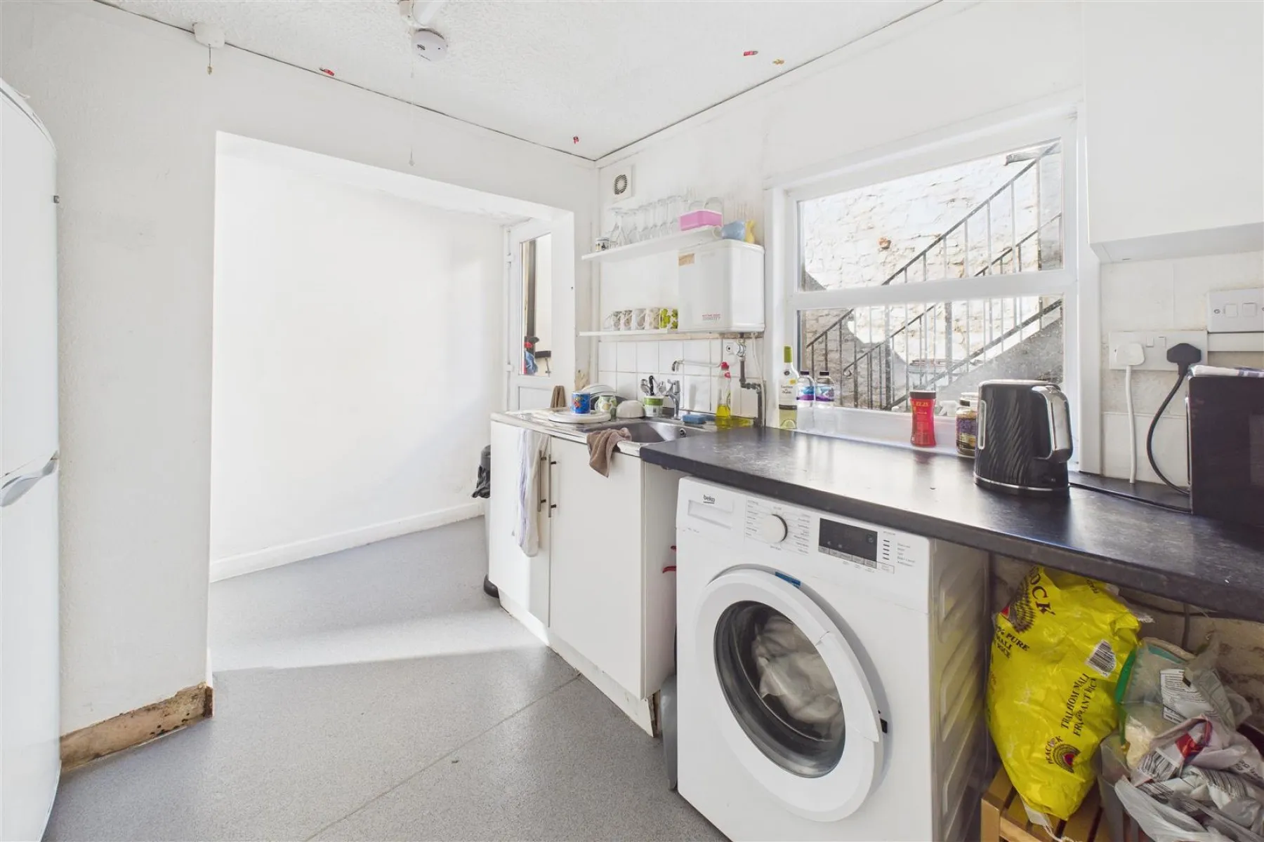 MIXED USE | £21,540 pa | SHIREHAMPTON, 2 bedroom, House - 34254651