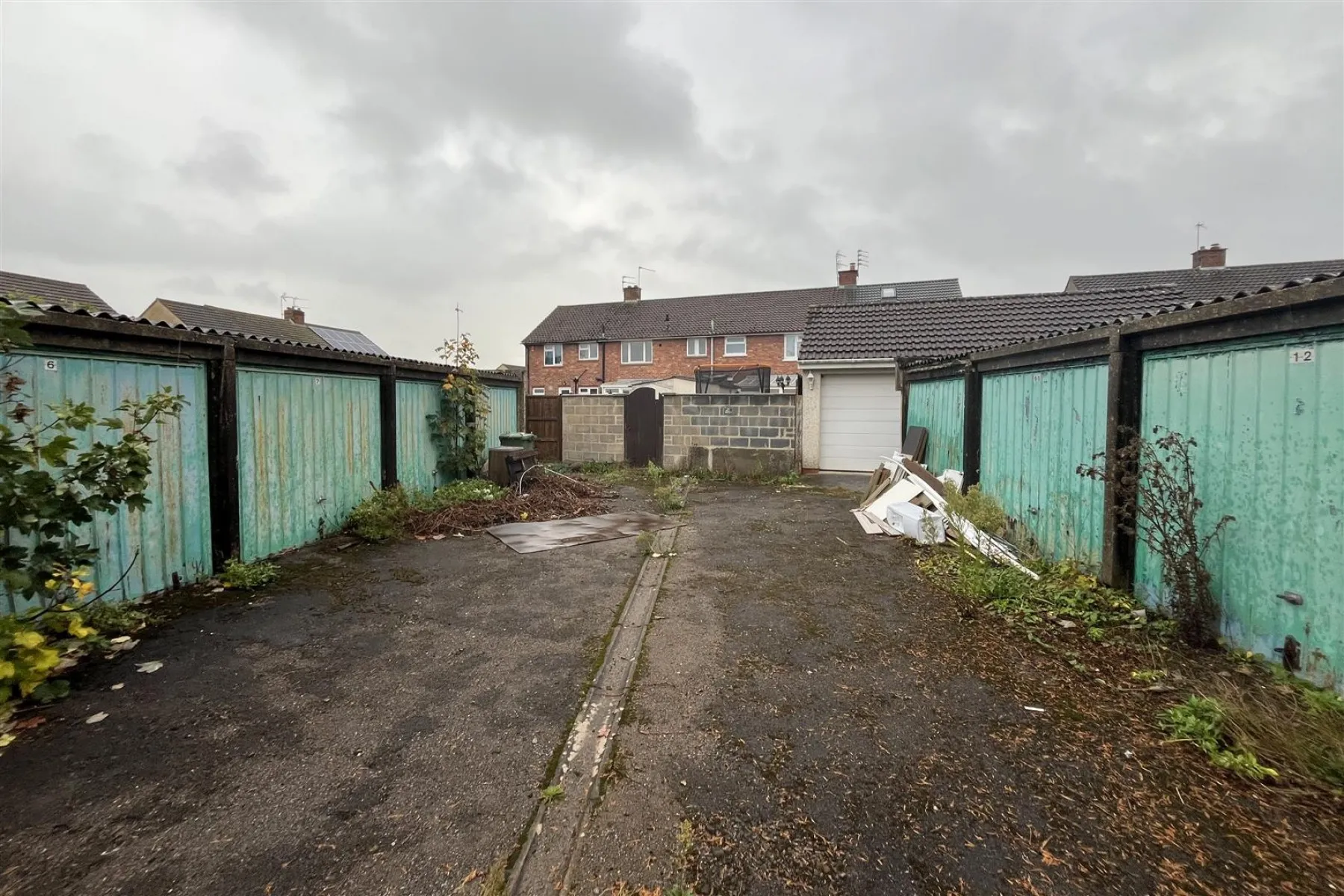 0.177 ACRES | 14 GARAGES | DOWNEND, Land - Building Plot - 34255954