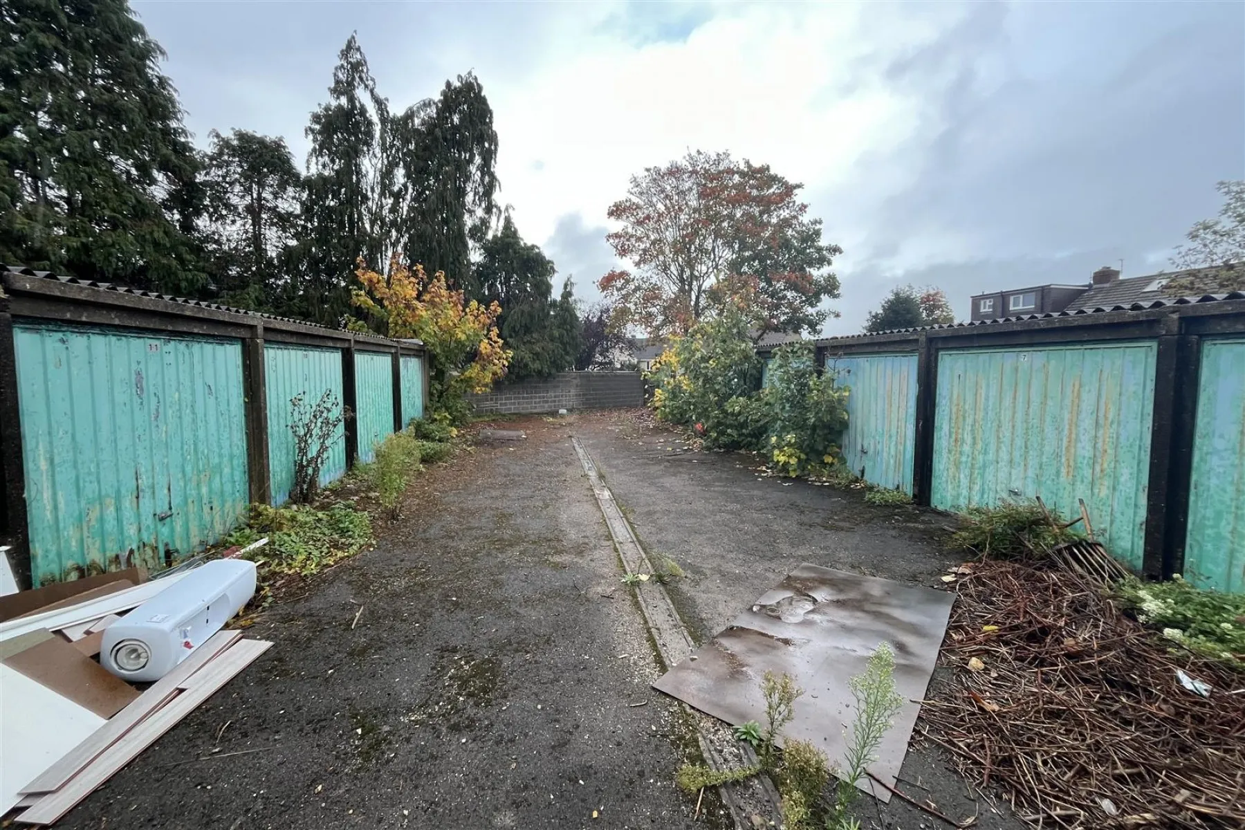 0.177 ACRES | 14 GARAGES | DOWNEND, Land - Building Plot - 34255954