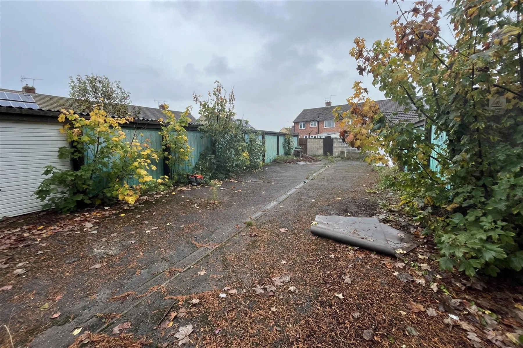 0.177 ACRES | 14 GARAGES | DOWNEND, Garage - 34255946