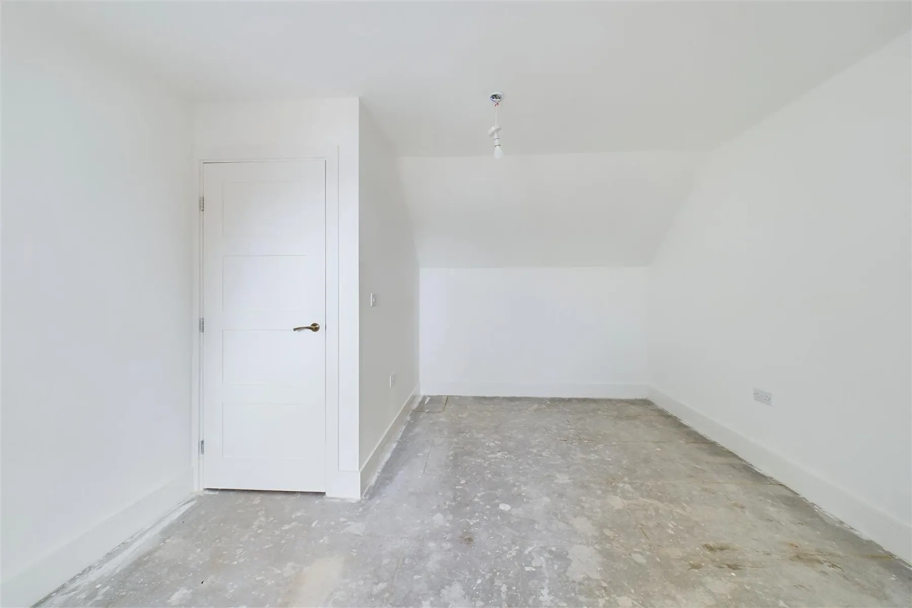 2 X NEW BUILD | CASH ONLY | NP7, 6 bedroom, House - 34246149