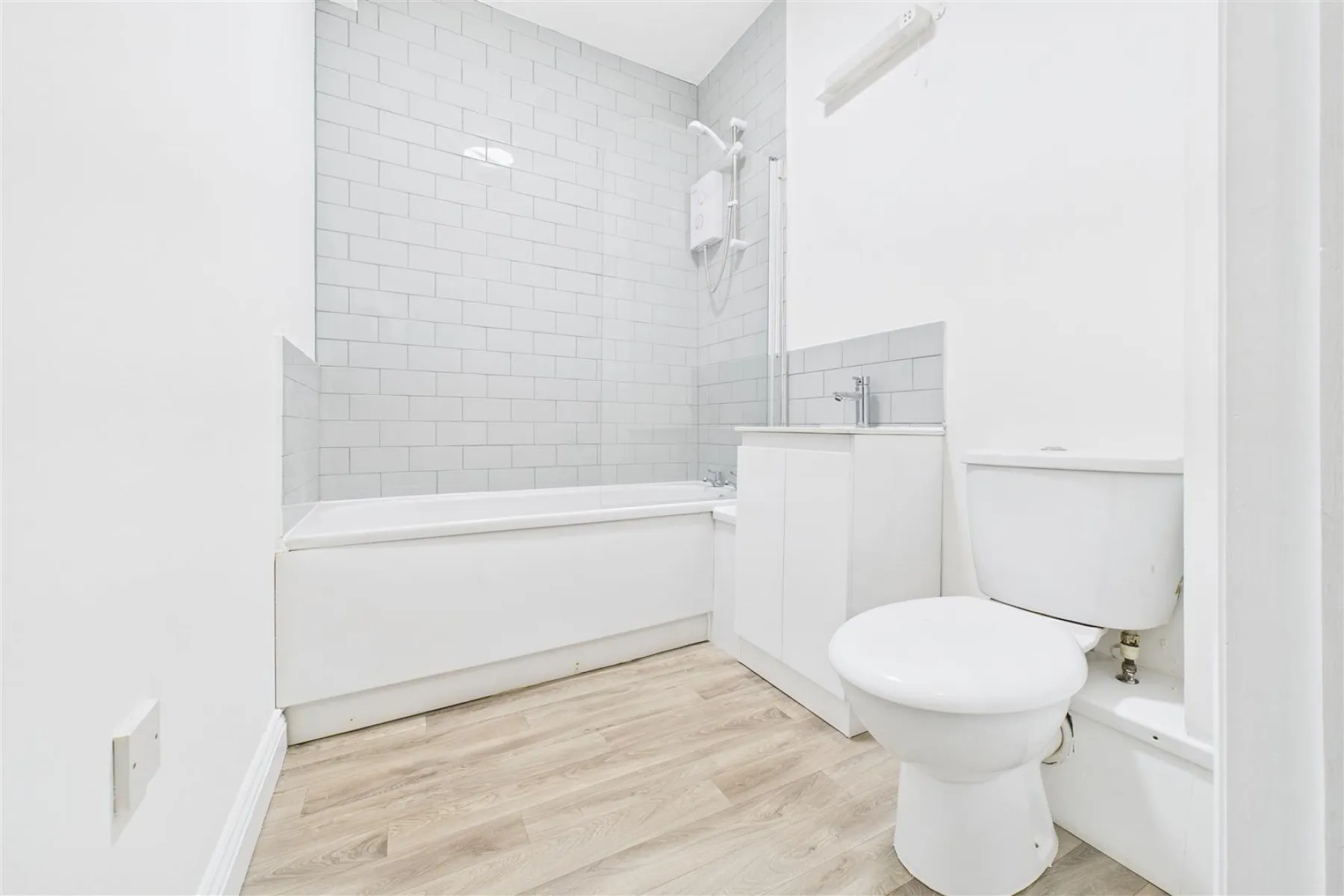 BLOCK OF 12 x FLATS | BS5, 19 bedroom, House - 34212299
