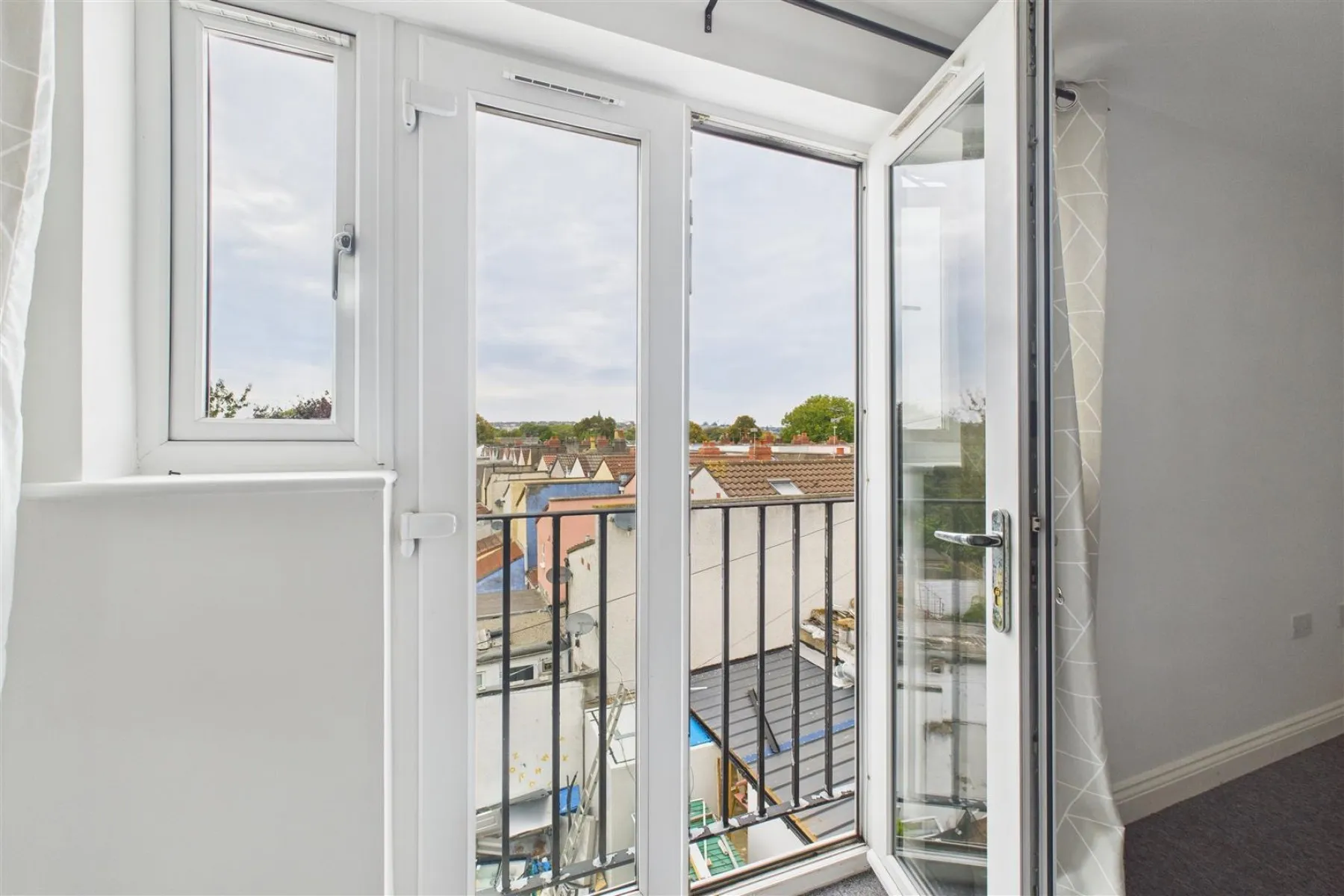 BLOCK OF 12 x FLATS | BS5, 19 bedroom, House - 34212299