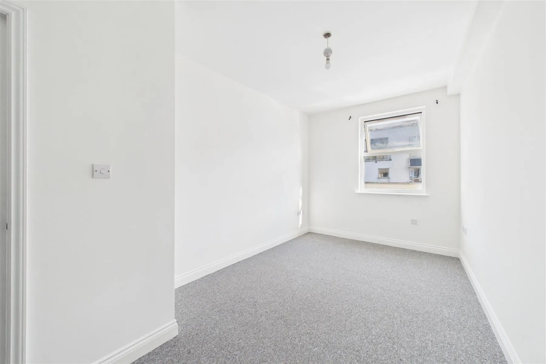 BLOCK OF 12 x FLATS | BS5, 19 bedroom, House - 34212299