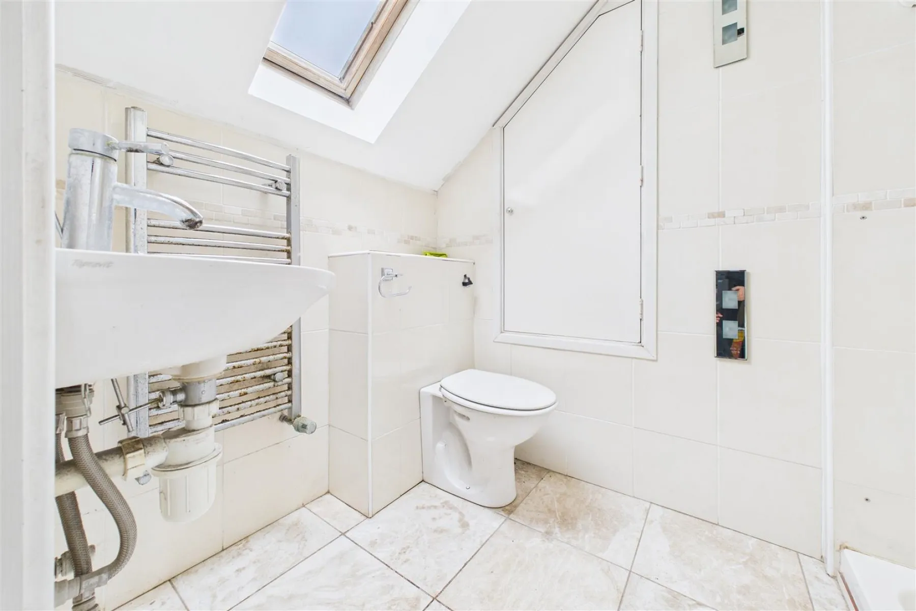 UPDATING | FILTON, 4 bedroom, House - Terraced - 34255782