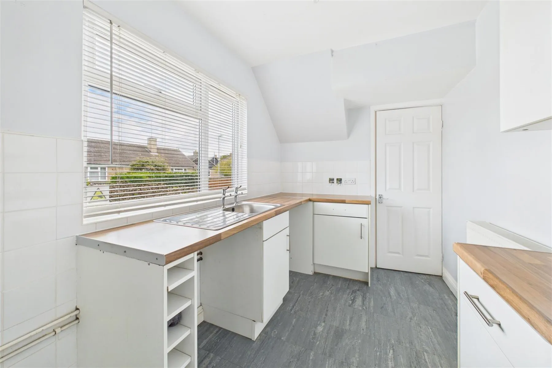 2 X HOUSES | SWEDISH TIMBER CONSTRUCTION, 6 bedroom, House - Detached - 34266834