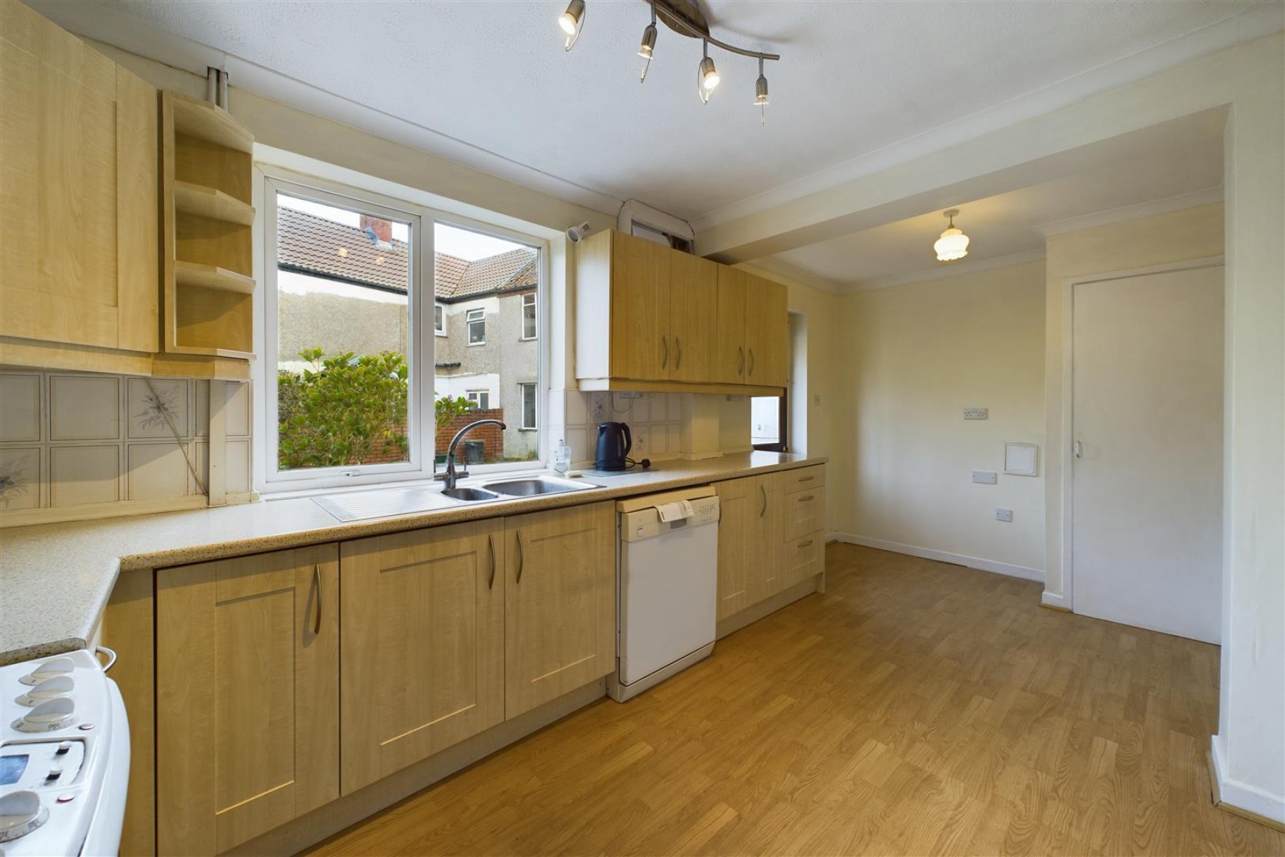 HOUSE + COTTAGE | WARMLEY, 4 bedroom, House - Detached - 33612514