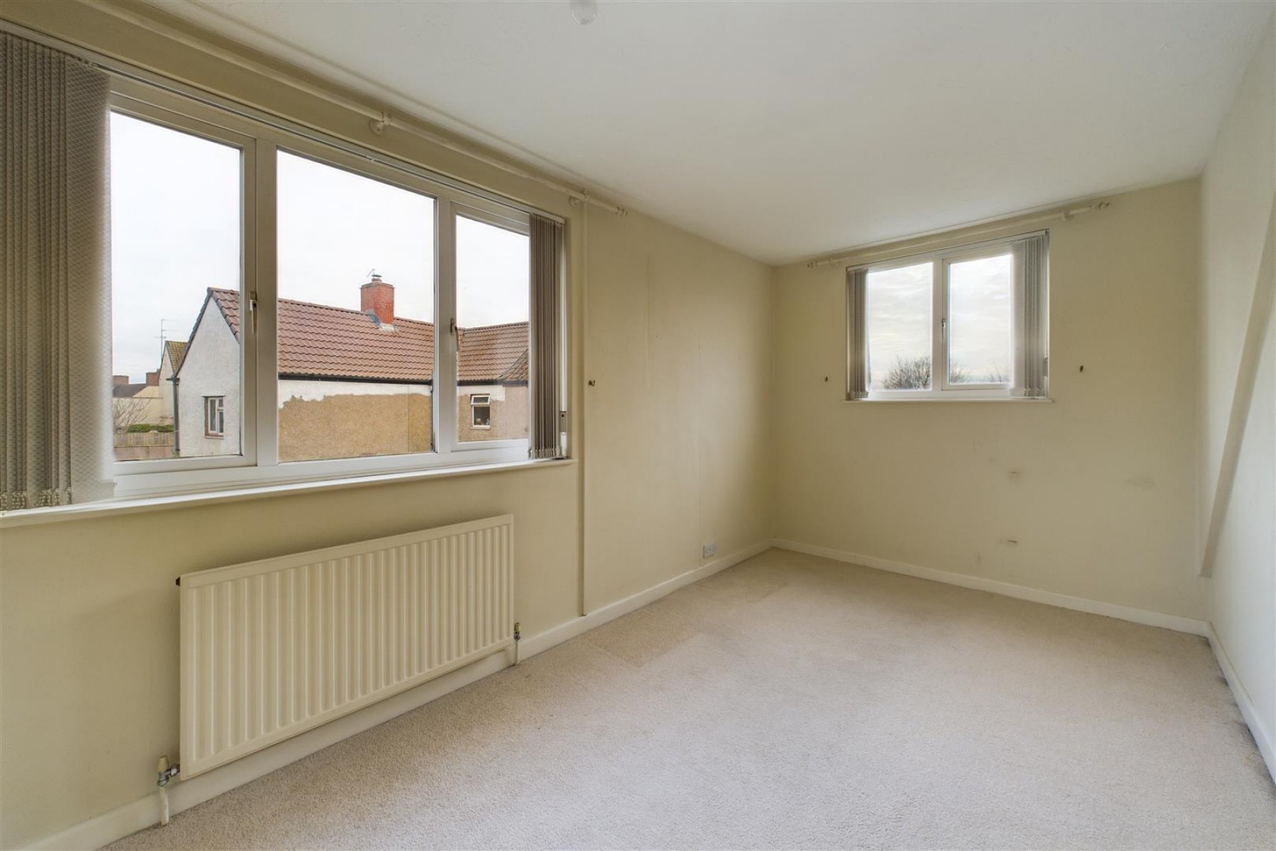 HOUSE + COTTAGE | WARMLEY, 4 bedroom, House - Detached - 33612514