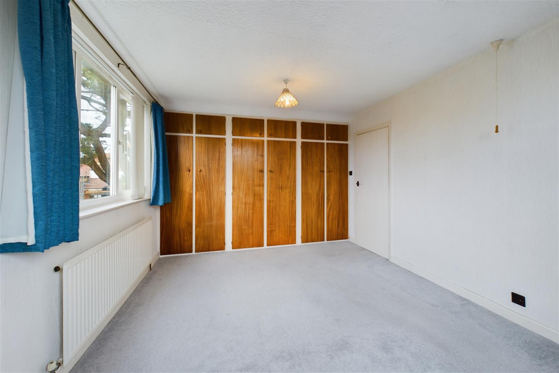 HOUSE + COTTAGE | WARMLEY, 4 bedroom, House - Detached - 33612514