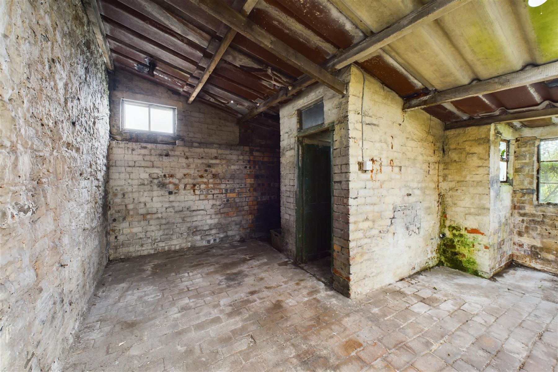 HOUSE + COTTAGE | WARMLEY, 4 bedroom, House - Detached - 33612514