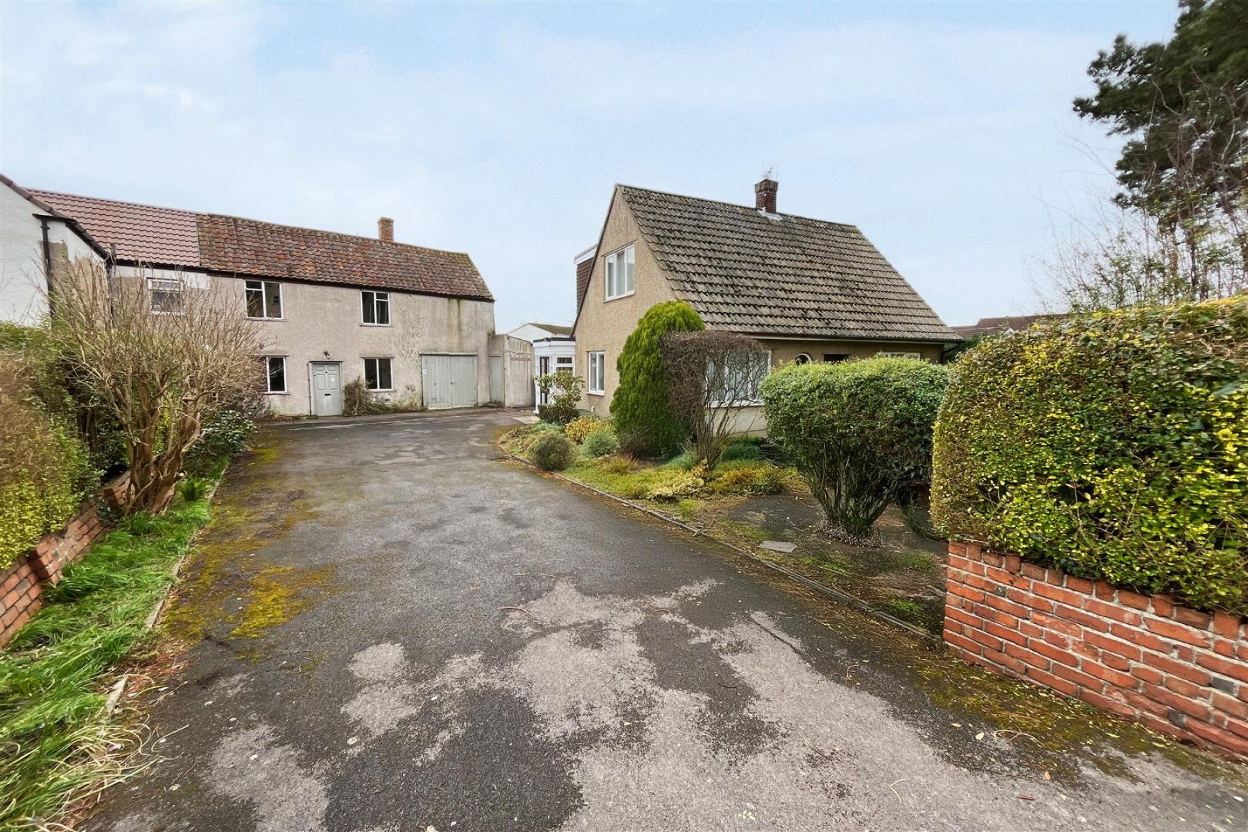HOUSE + COTTAGE | WARMLEY, 4 bedroom, House - Detached - 33612514