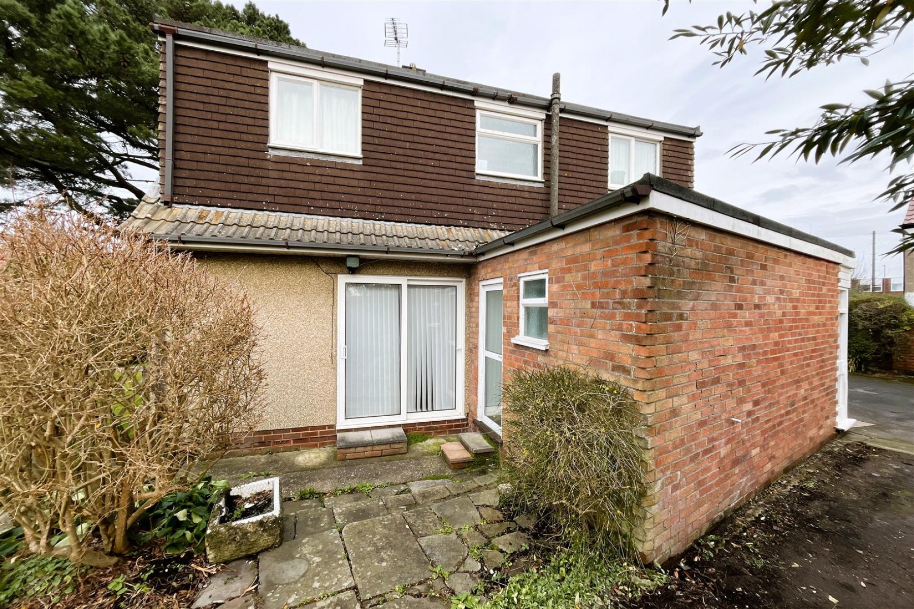HOUSE + COTTAGE | WARMLEY, 4 bedroom, House - Detached - 33612514