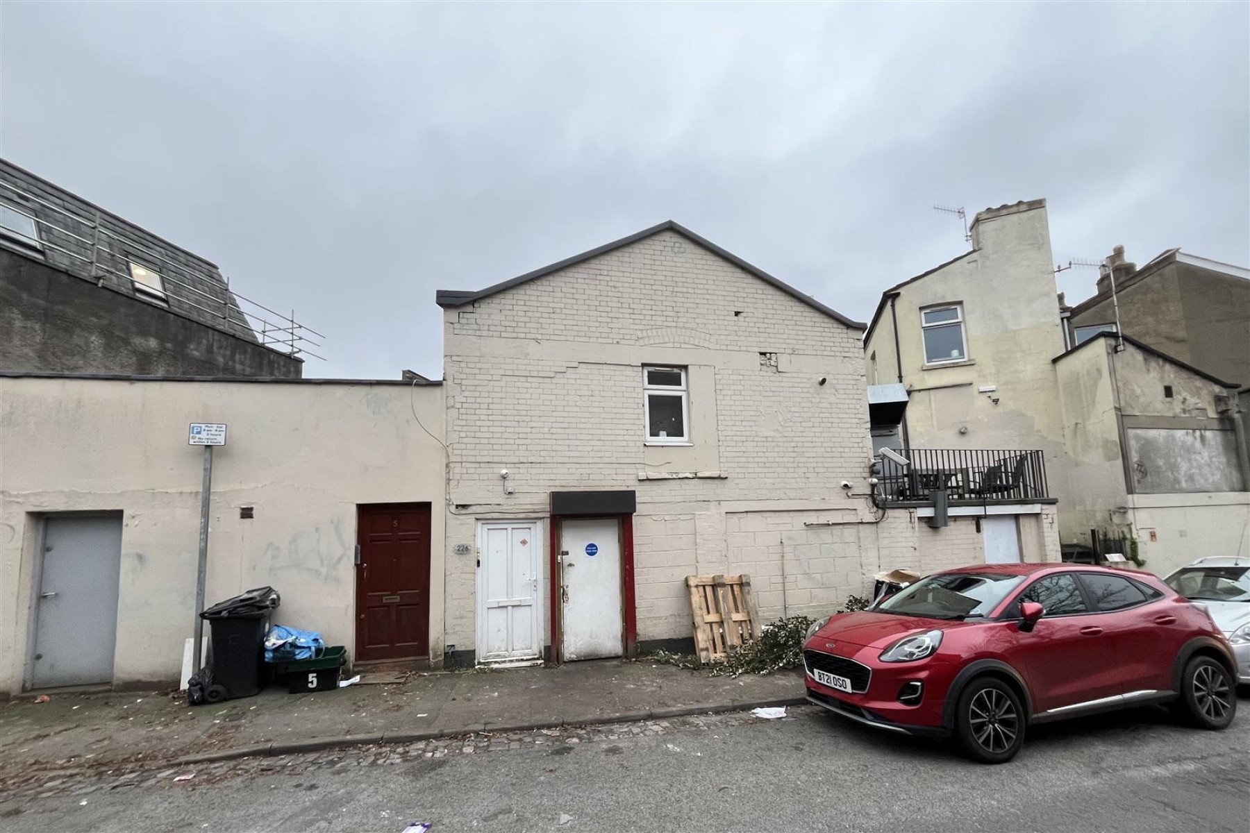 Retail | Studio | HMO - £87,040 pa, 6 bedroom, House - 33566738