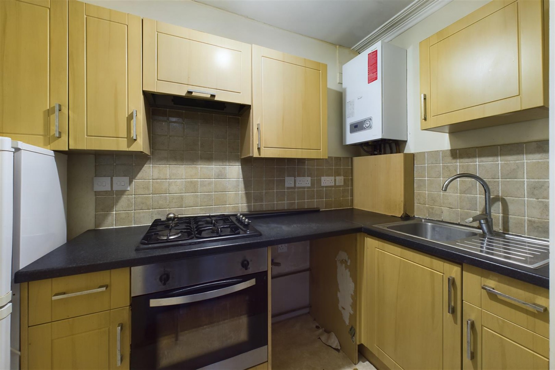 BLOCK OF FLATS | HORFIELD, 3 bedroom, Flat - 33609798