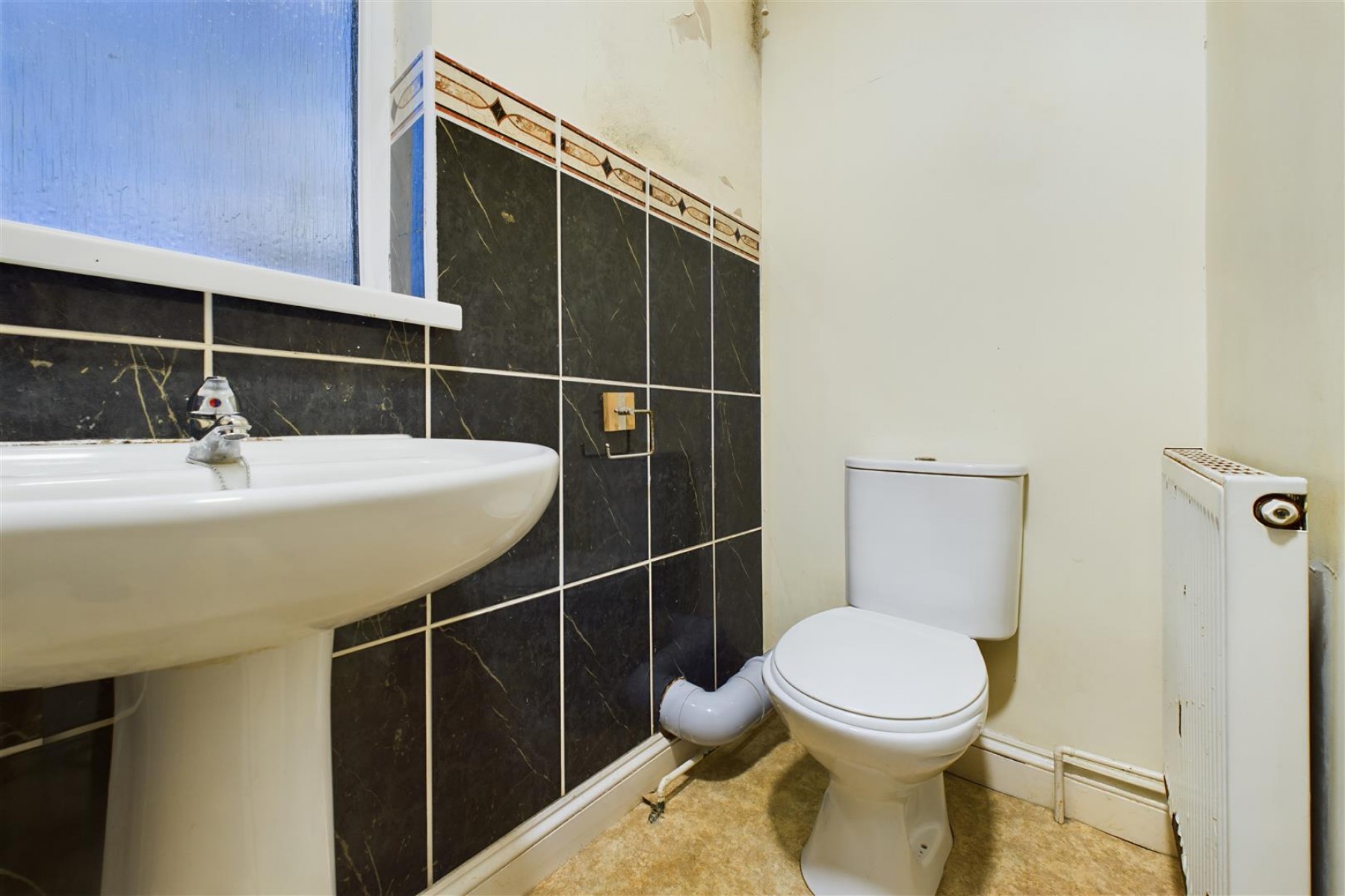 BLOCK OF FLATS | HORFIELD, 3 bedroom, Flat - 33609798