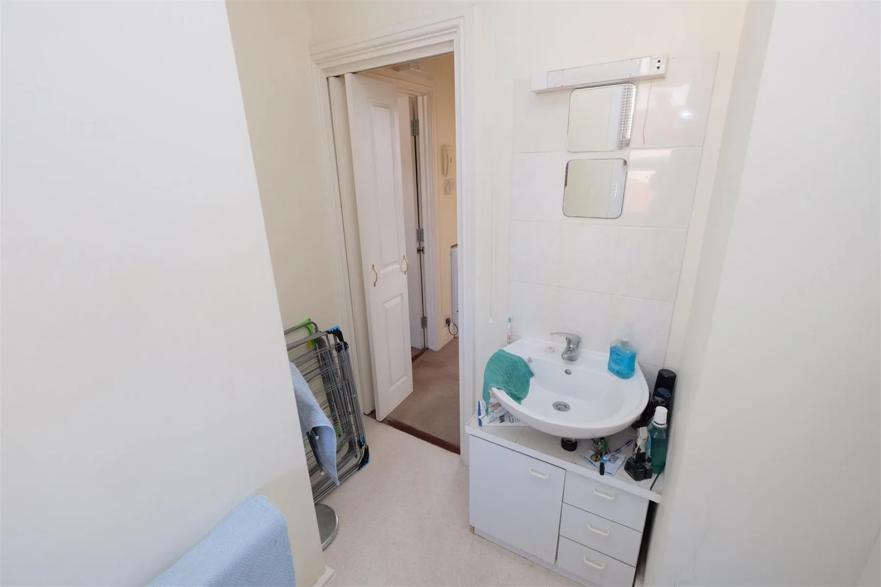 MIXED USE BLOCK | £58,500 | SOUTHVILLE, 4 bedroom, Flat - 33593207