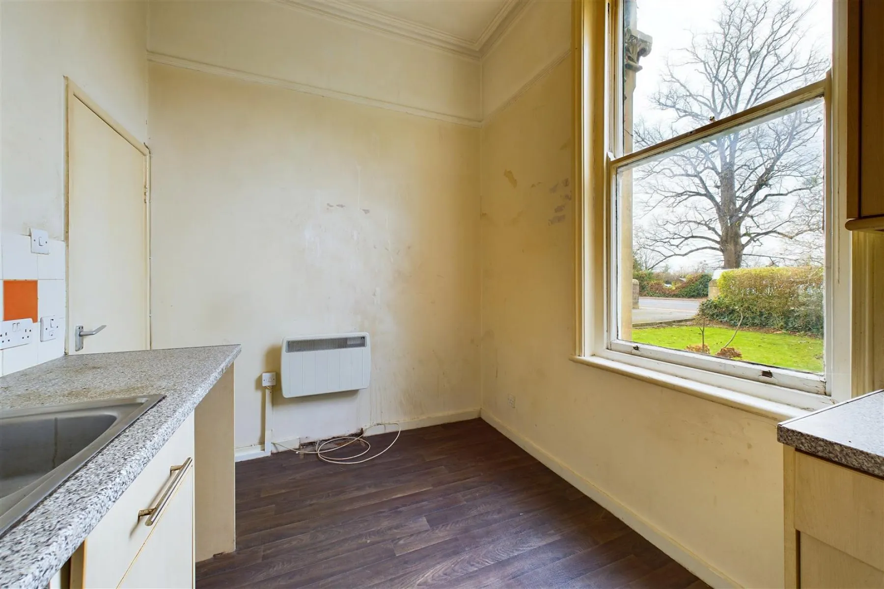 FLAT | UPDATING | BATH, 1 bedroom, Flat - 33558982