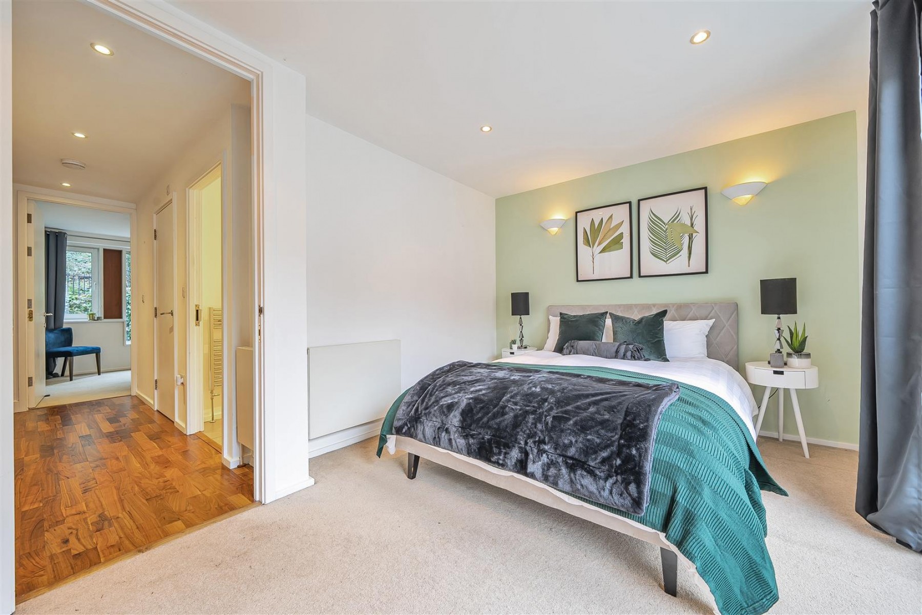 Gorse Lane, Clifton, 4 bedroom, House - 33541999