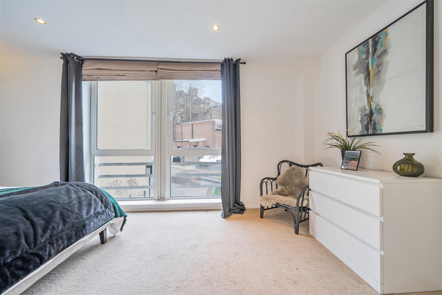 Gorse Lane, Clifton, 4 bedroom, House - 33541999