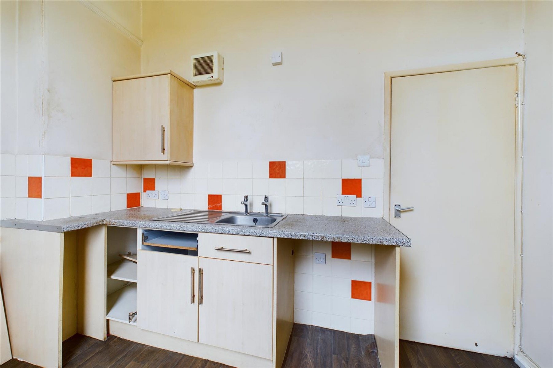 FLAT | UPDATING | BATH, 1 bedroom, Flat - 33558982
