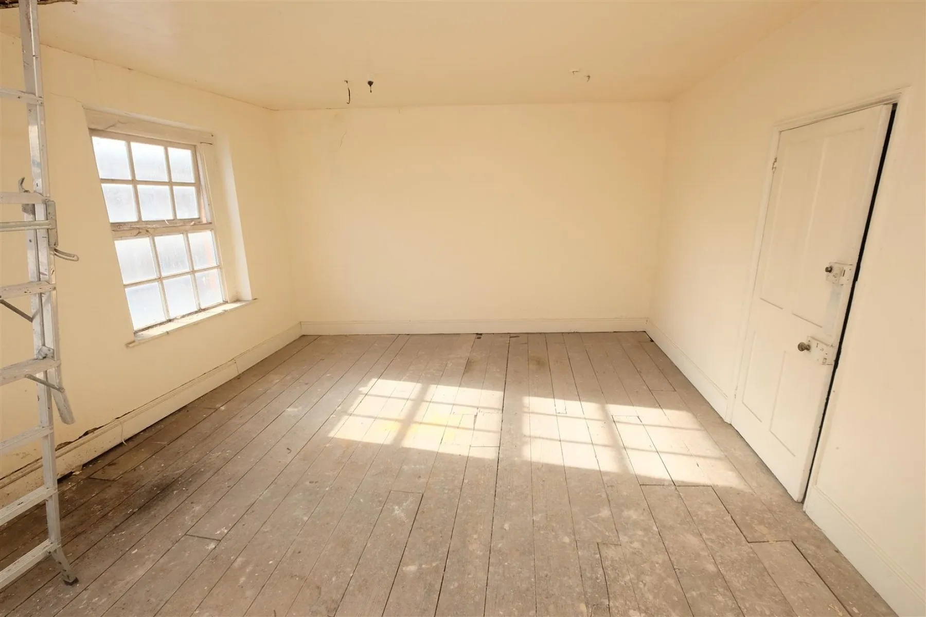 FREEHOLD COMMERCIAL | GL1, Commercial - 33534021