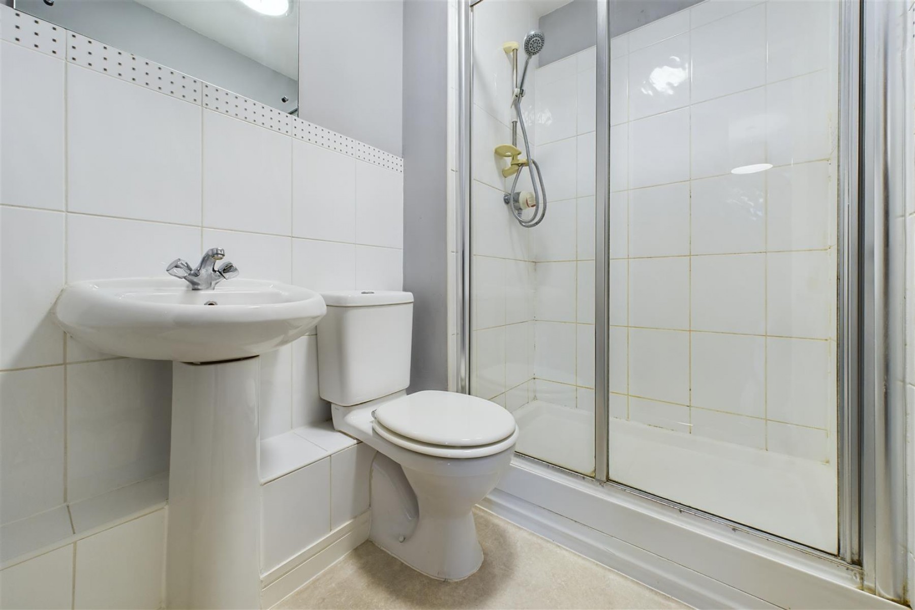 3 x FLATS | NORFOLK HEIGHTS, 5 bedroom, Flat - 33644971