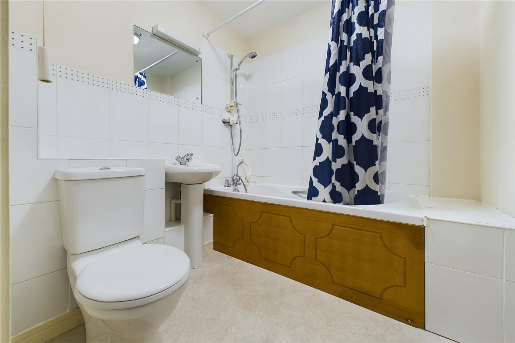 3 x FLATS | NORFOLK HEIGHTS, 5 bedroom, Flat - 33644971