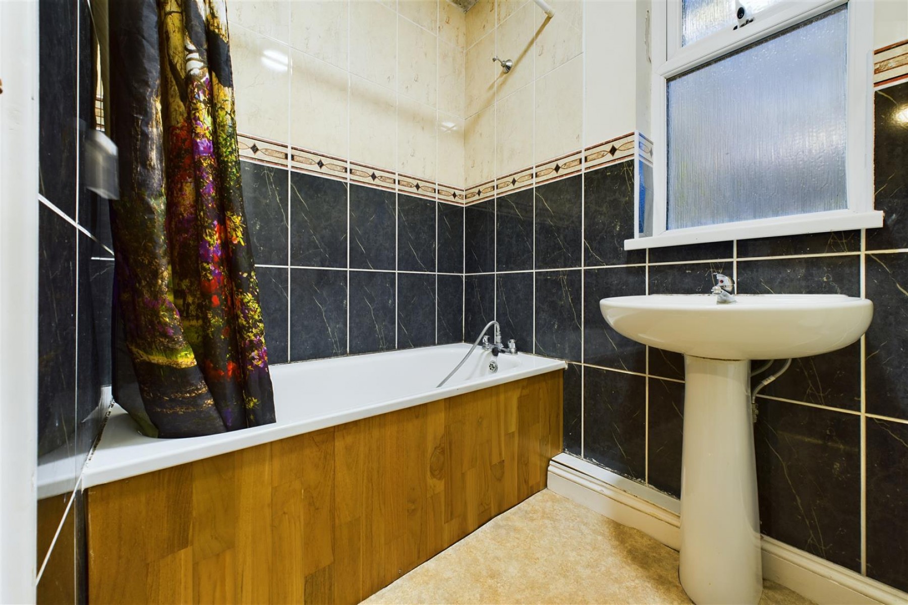 BLOCK OF FLATS | HORFIELD, 3 bedroom, Flat - 33609798