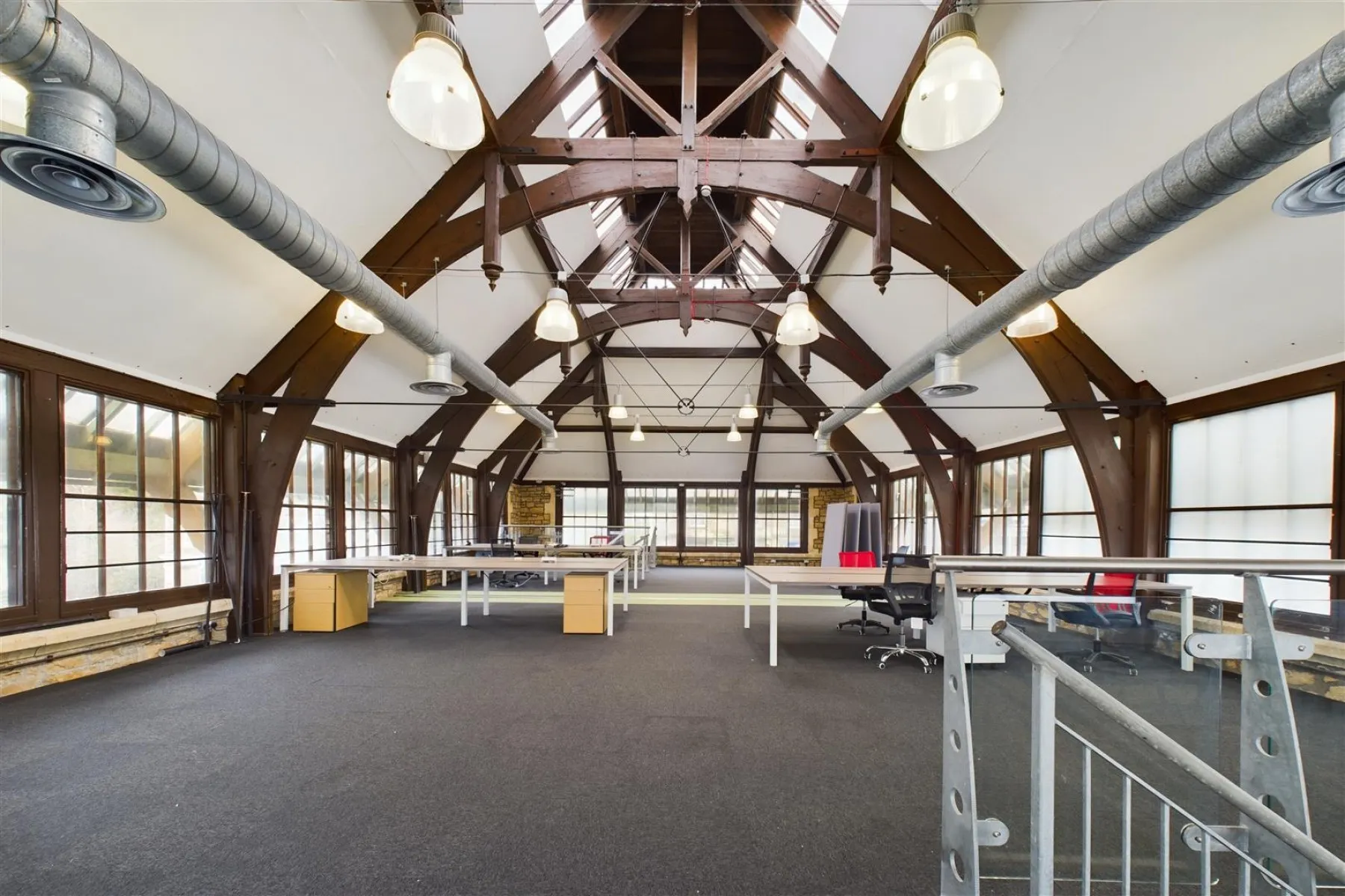 DETACHED + PARKING | CLEVEDON, 6 bedroom, Commercial - 33609496