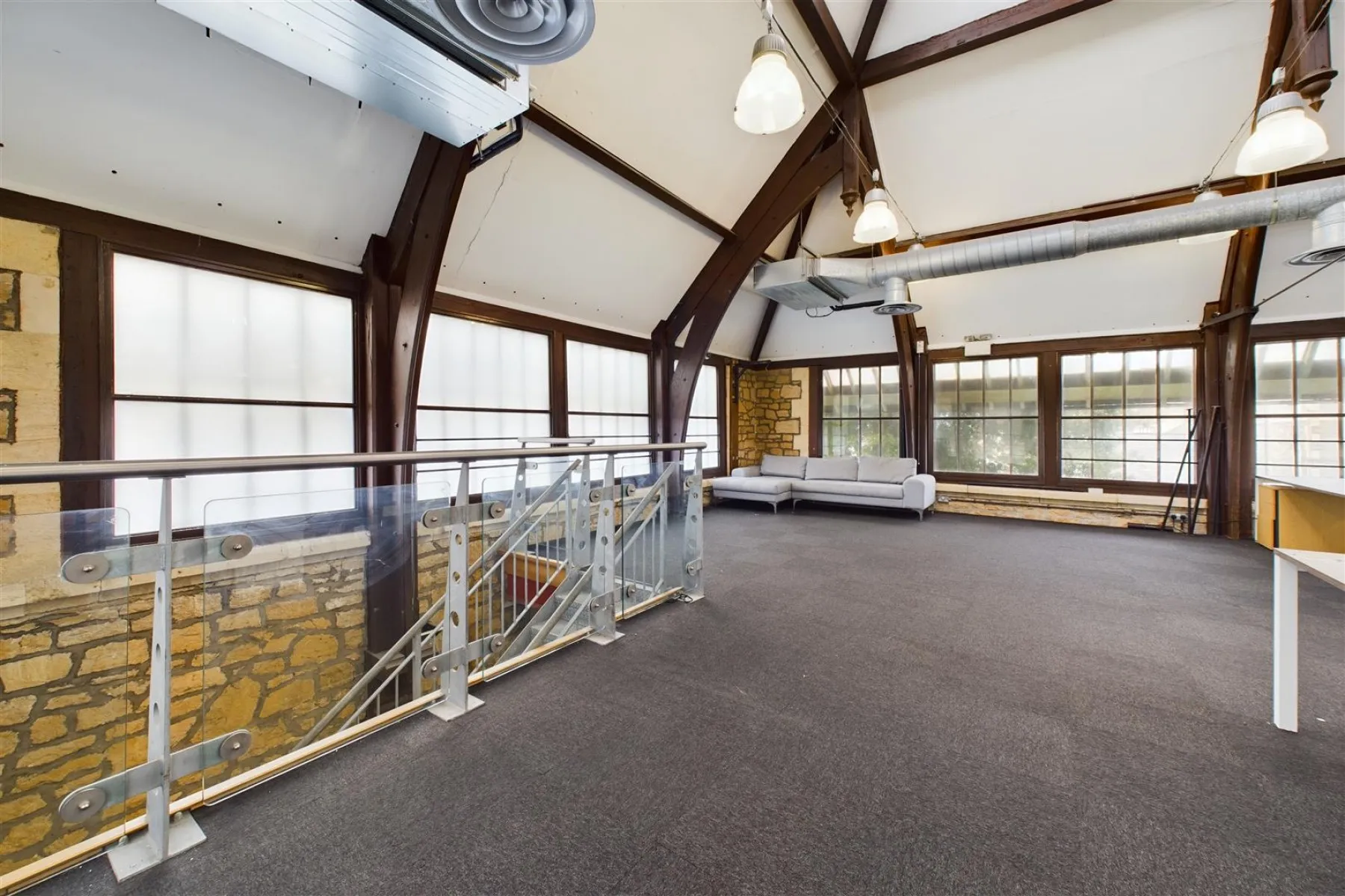 DETACHED + PARKING | CLEVEDON, 6 bedroom, Commercial - 33609496