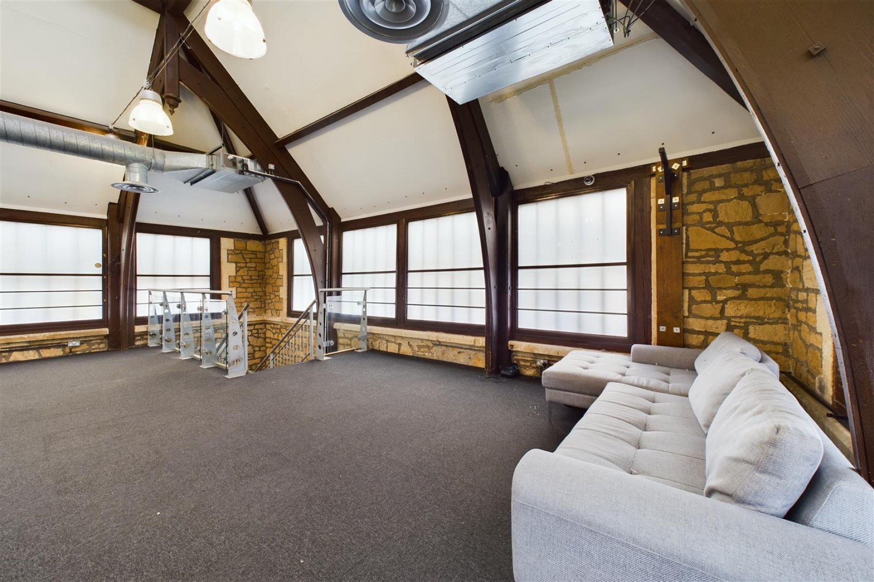 DETACHED + PARKING | CLEVEDON, 6 bedroom, Commercial - 33609520