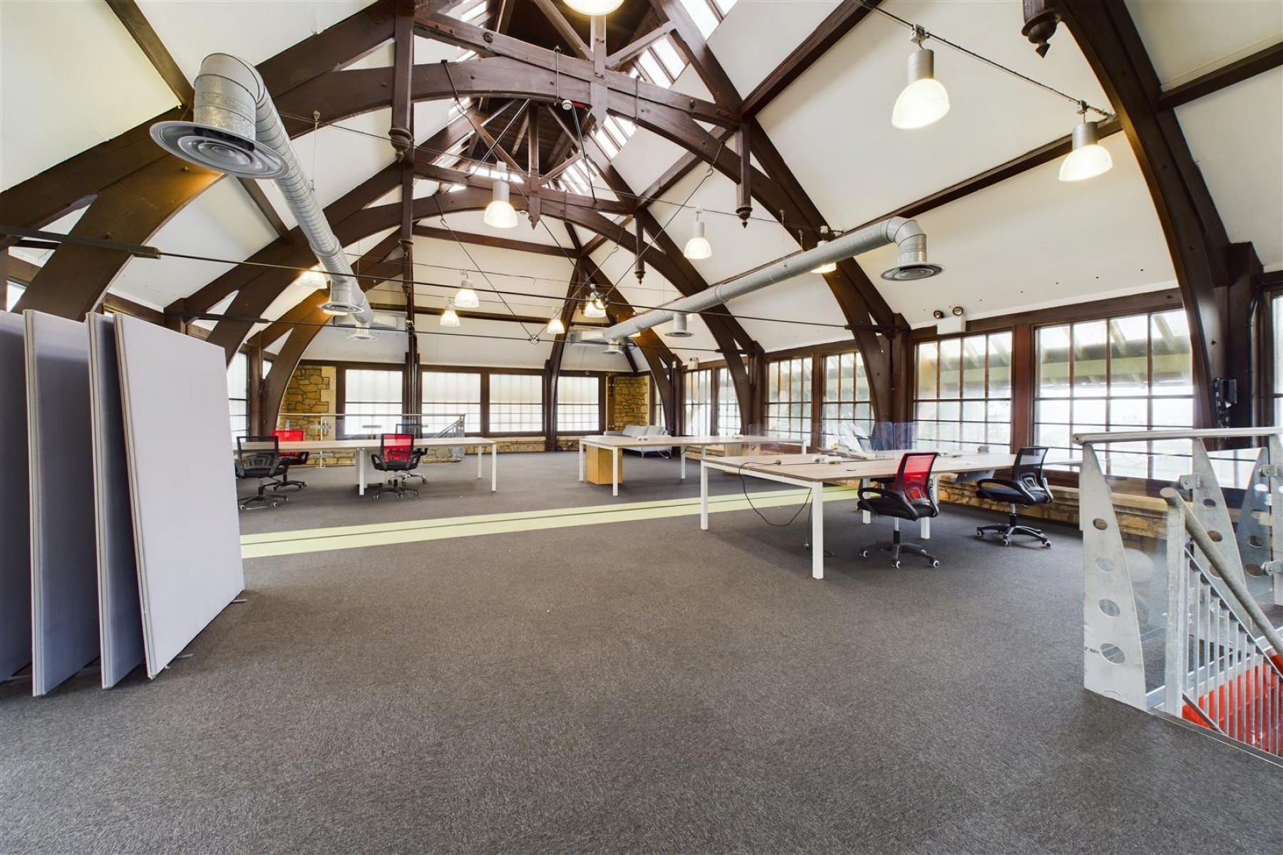 DETACHED + PARKING | CLEVEDON, 6 bedroom, Commercial - 33609520