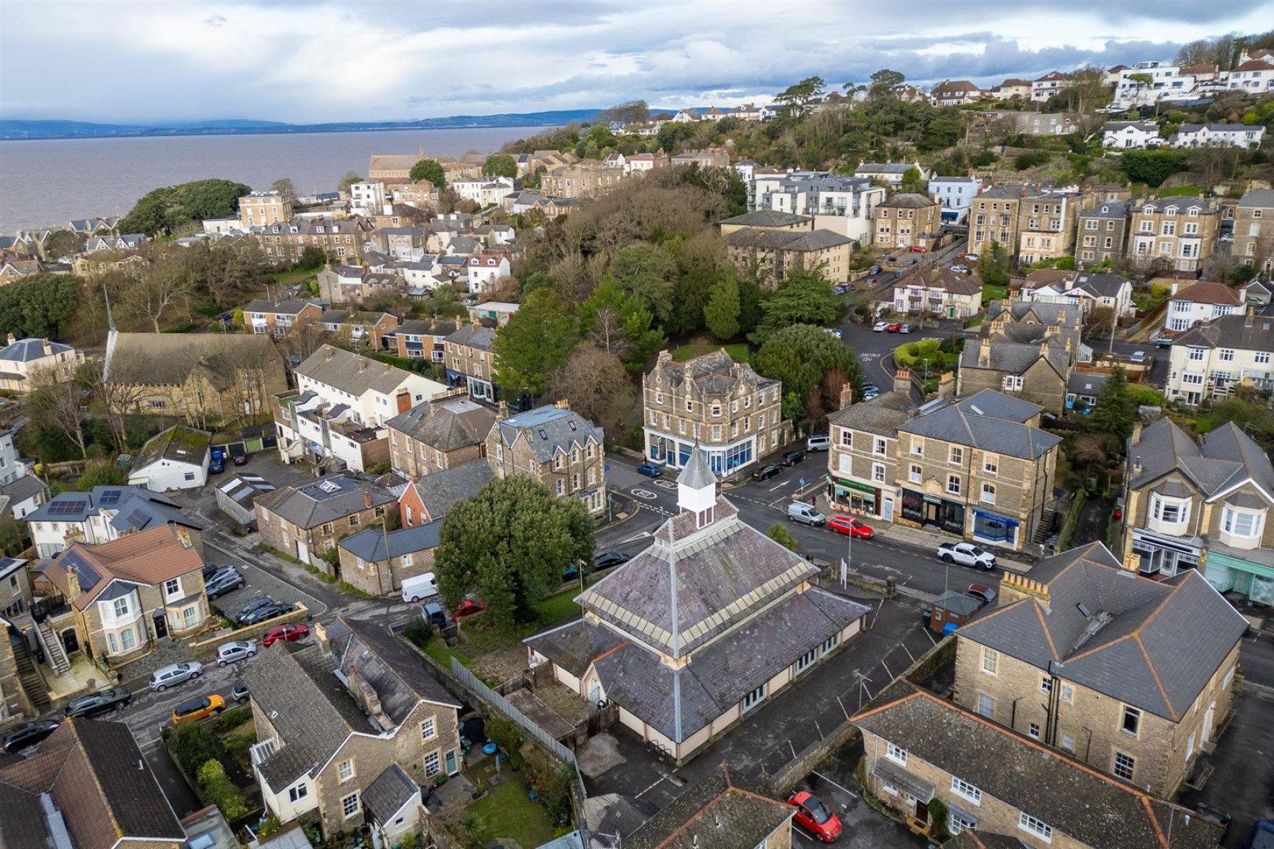 DETACHED + PARKING | CLEVEDON, 6 bedroom, Commercial - 33609520