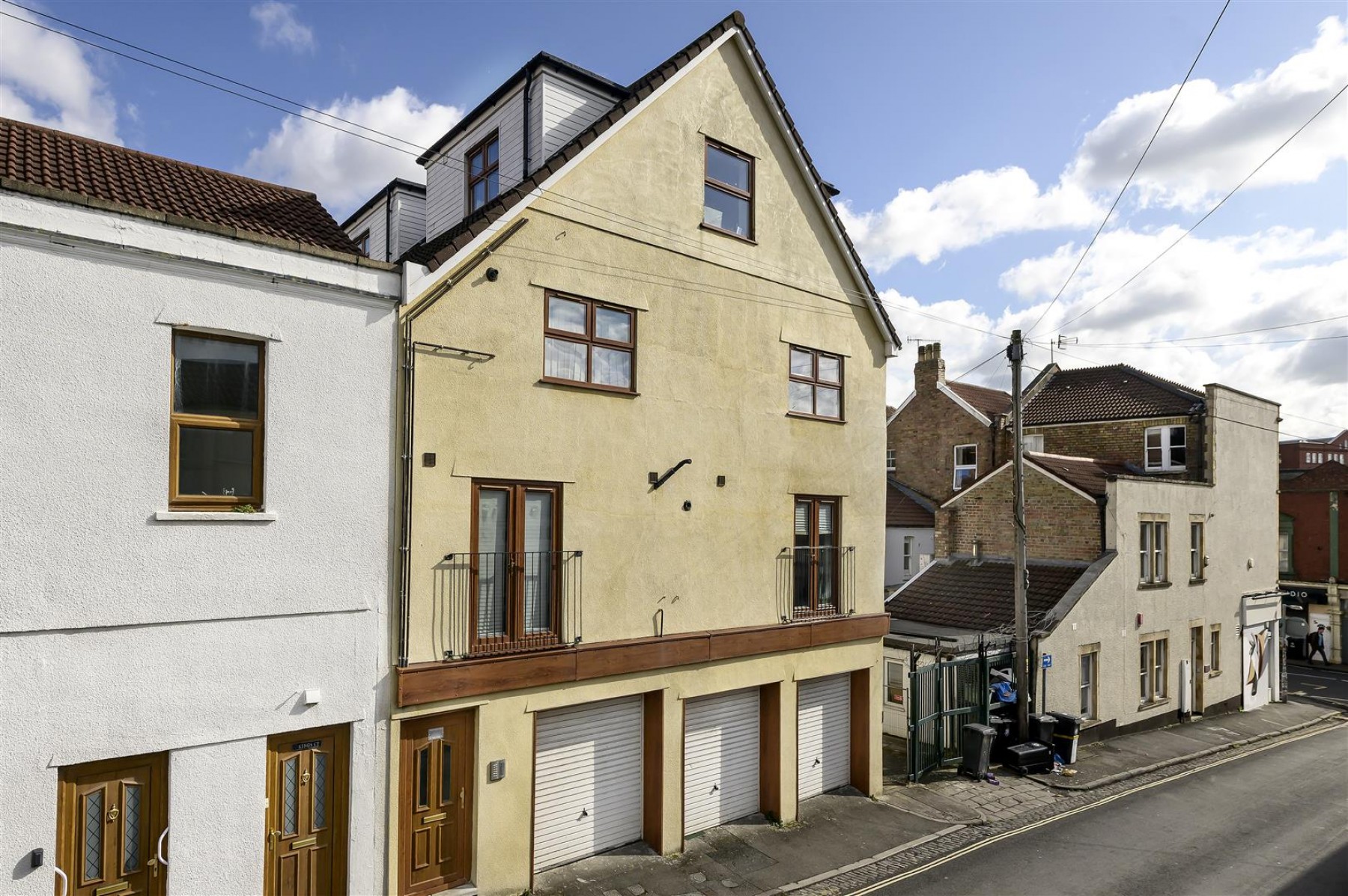 FREEHOLD BLOCK OF FLATS - SOUTHVILLE, 20 bedroom, House - Detached - 31467451