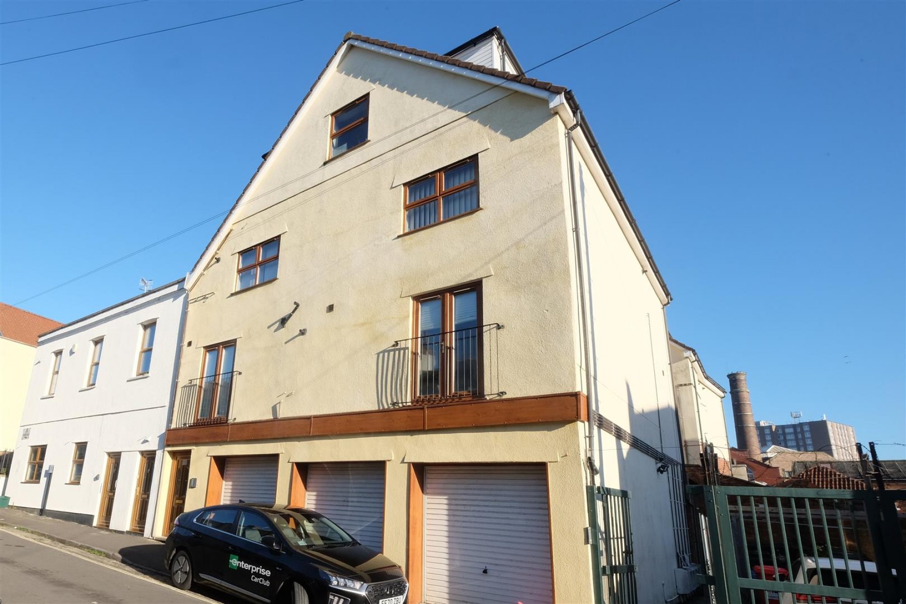 FREEHOLD BLOCK OF FLATS - SOUTHVILLE, 20 bedroom, House - Detached - 31467451