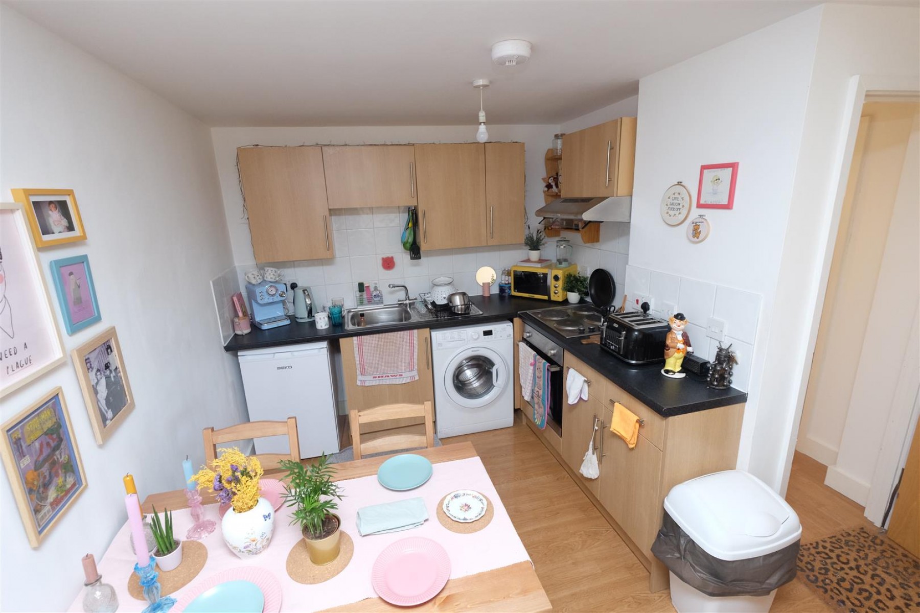 FREEHOLD BLOCK OF FLATS - SOUTHVILLE, 20 bedroom, House - Detached - 31467451