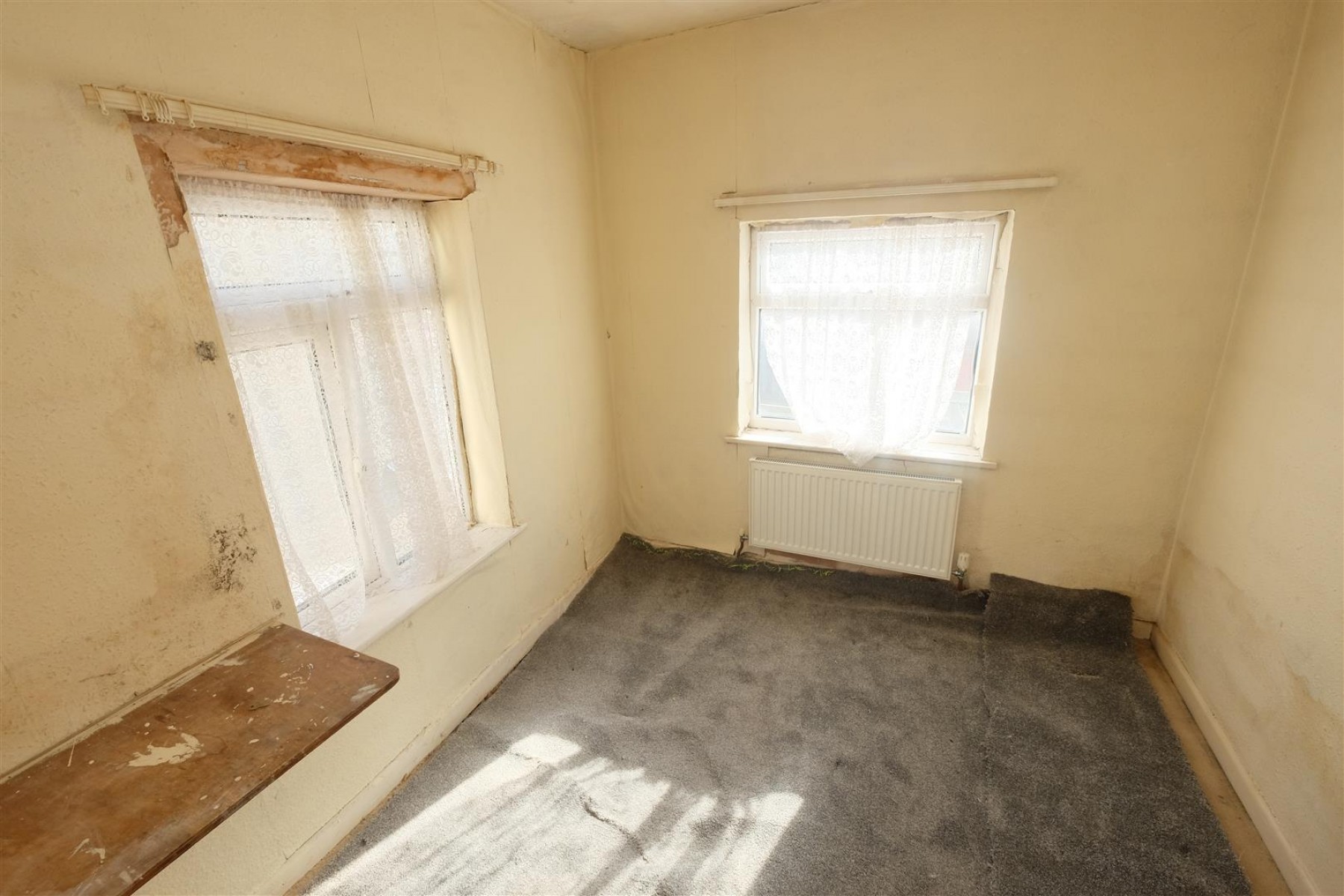 HOUSE | UPDATING | EASTON, 3 bedroom, House - Terraced - 31874759