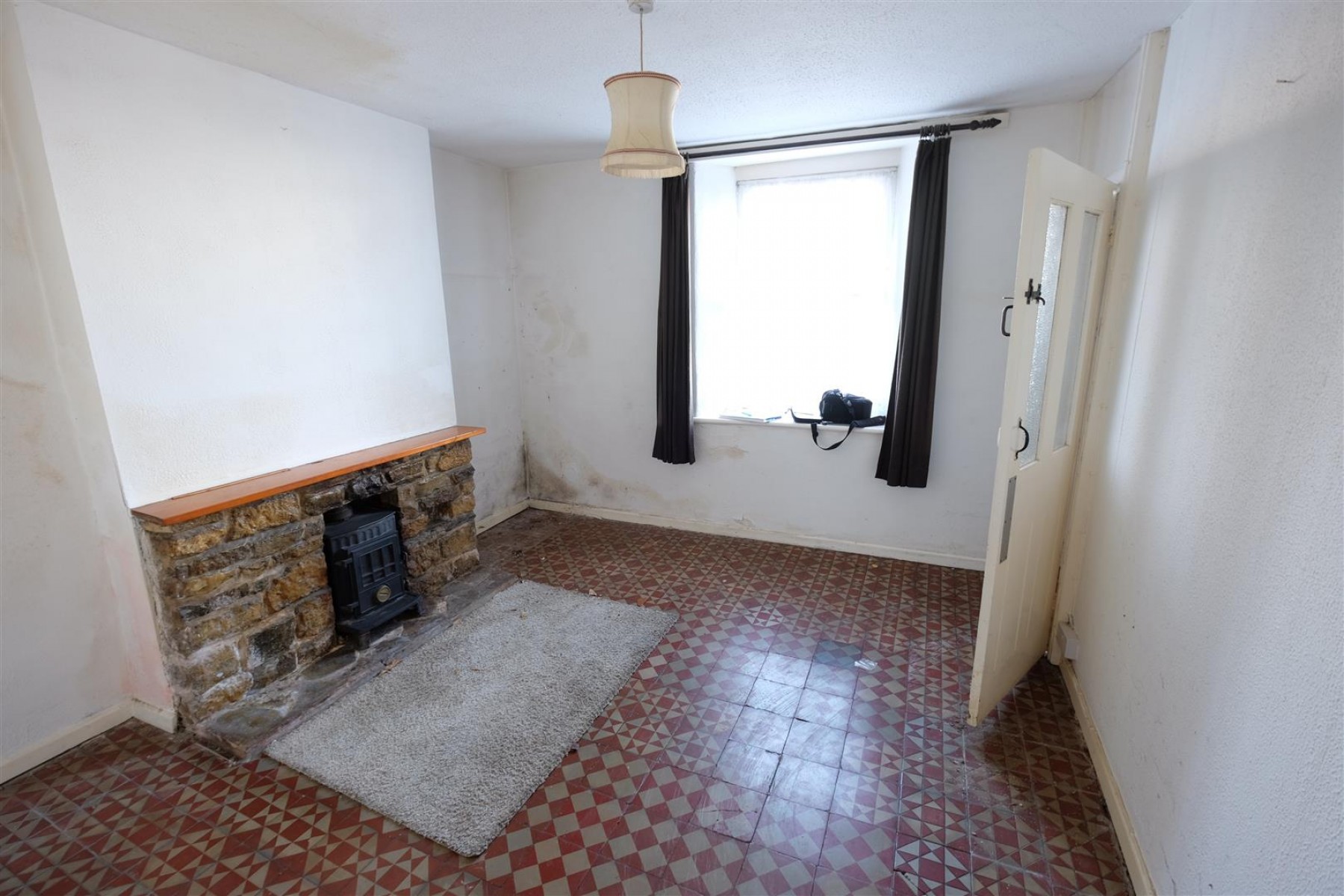 HOUSE ON LARGE PLOT - DEVELOPMENT, 2 bedroom, House - Detached - 27536323