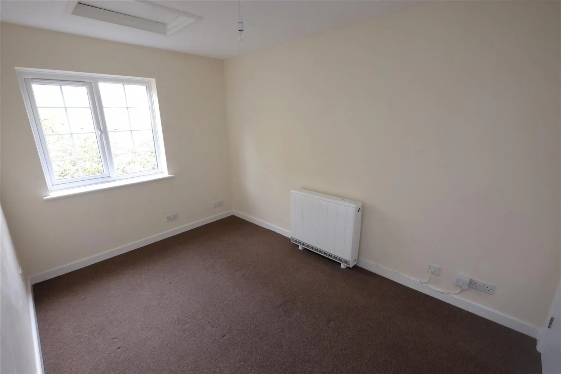 VACANT MODERN HOUSE - TAUNTON, 2 bedroom, House - 30178673