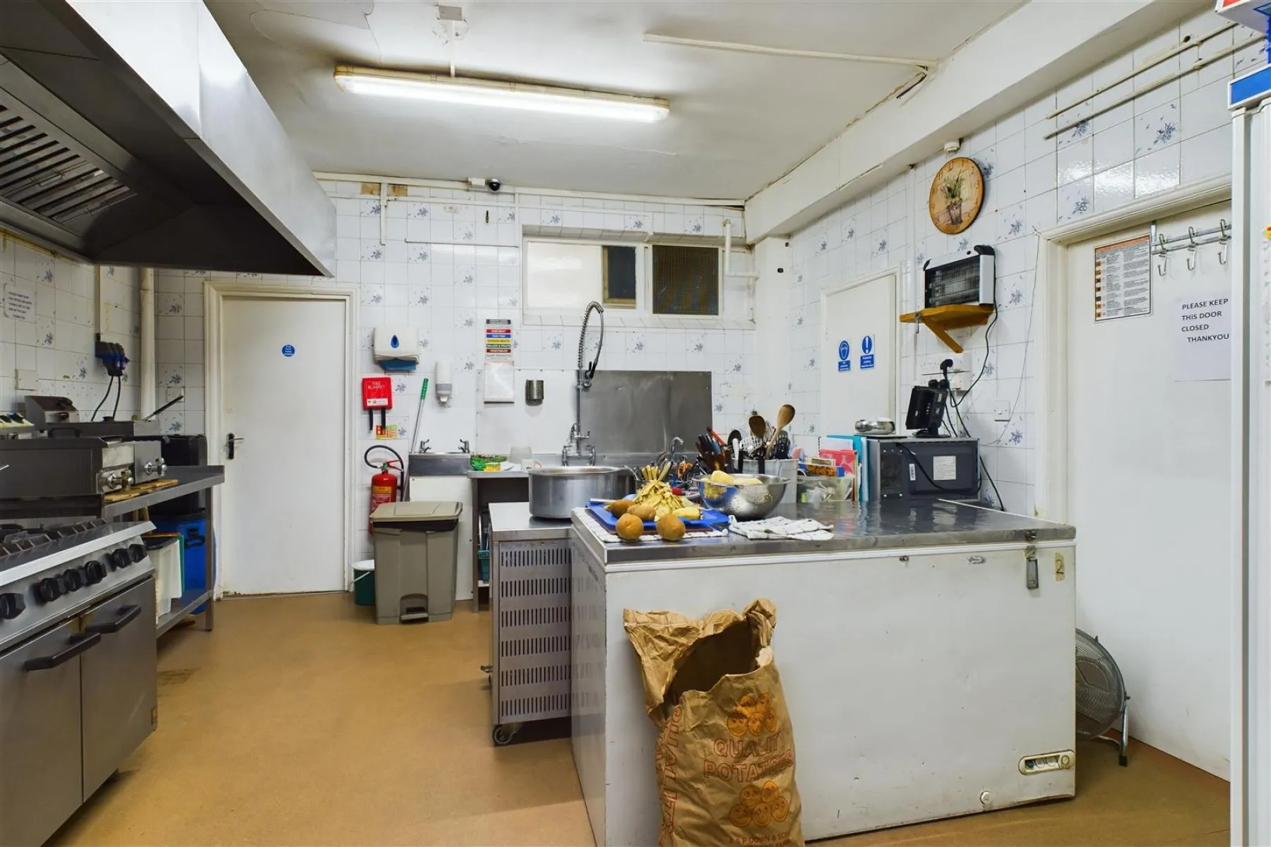 DETACHED | 43 BED HMO | BRISLINGTON, 43 bedroom, Commercial - 33639008
