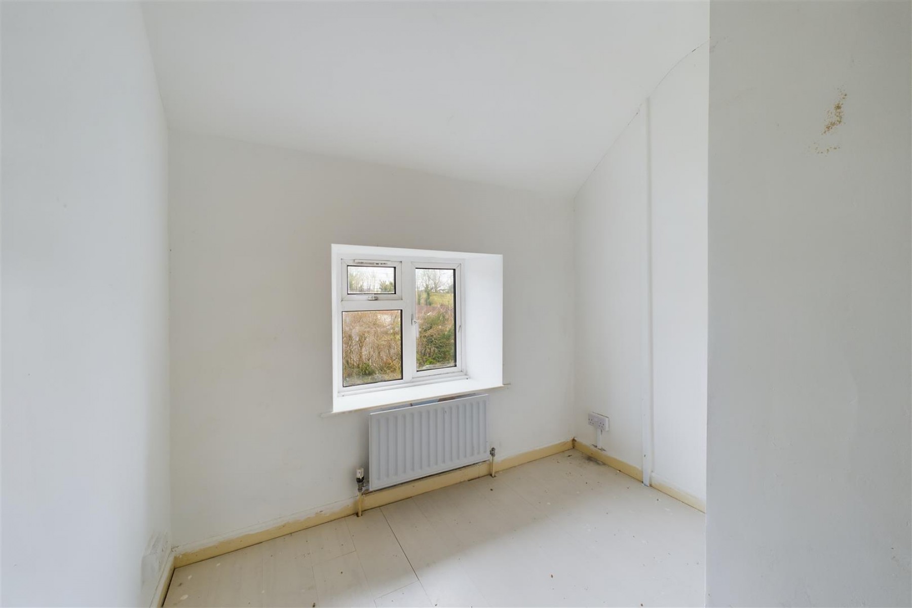UPDATING | LARGE GARDEN | SHEPTON MALLET, 3 bedroom, House - Terraced - 33627035