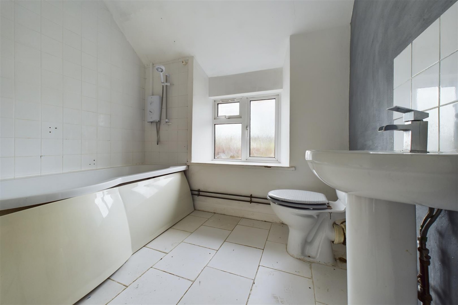 UPDATING | LARGE GARDEN | SHEPTON MALLET, 3 bedroom, House - Terraced - 33627035