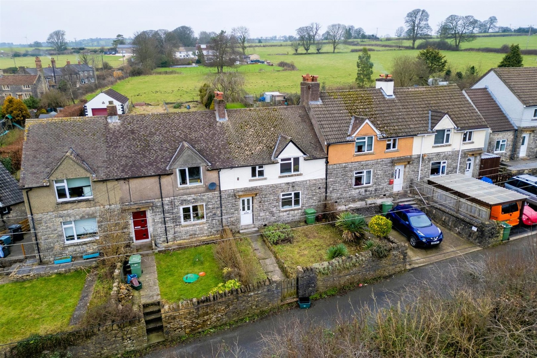 UPDATING | LARGE GARDEN | SHEPTON MALLET, 3 bedroom, House - Terraced - 33627035