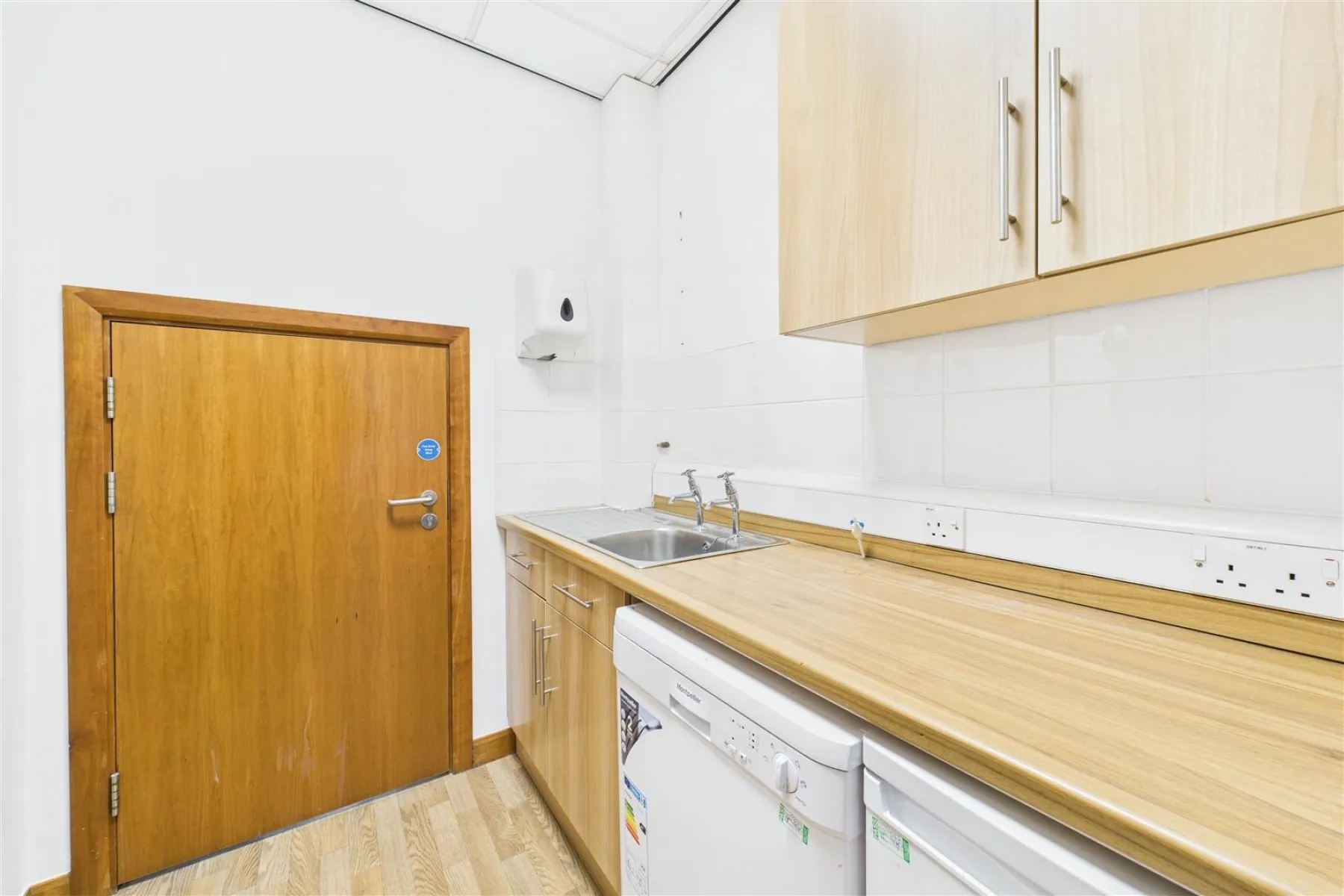 COMMERCIAL | REDUCED | BS16, Commercial - 33724743