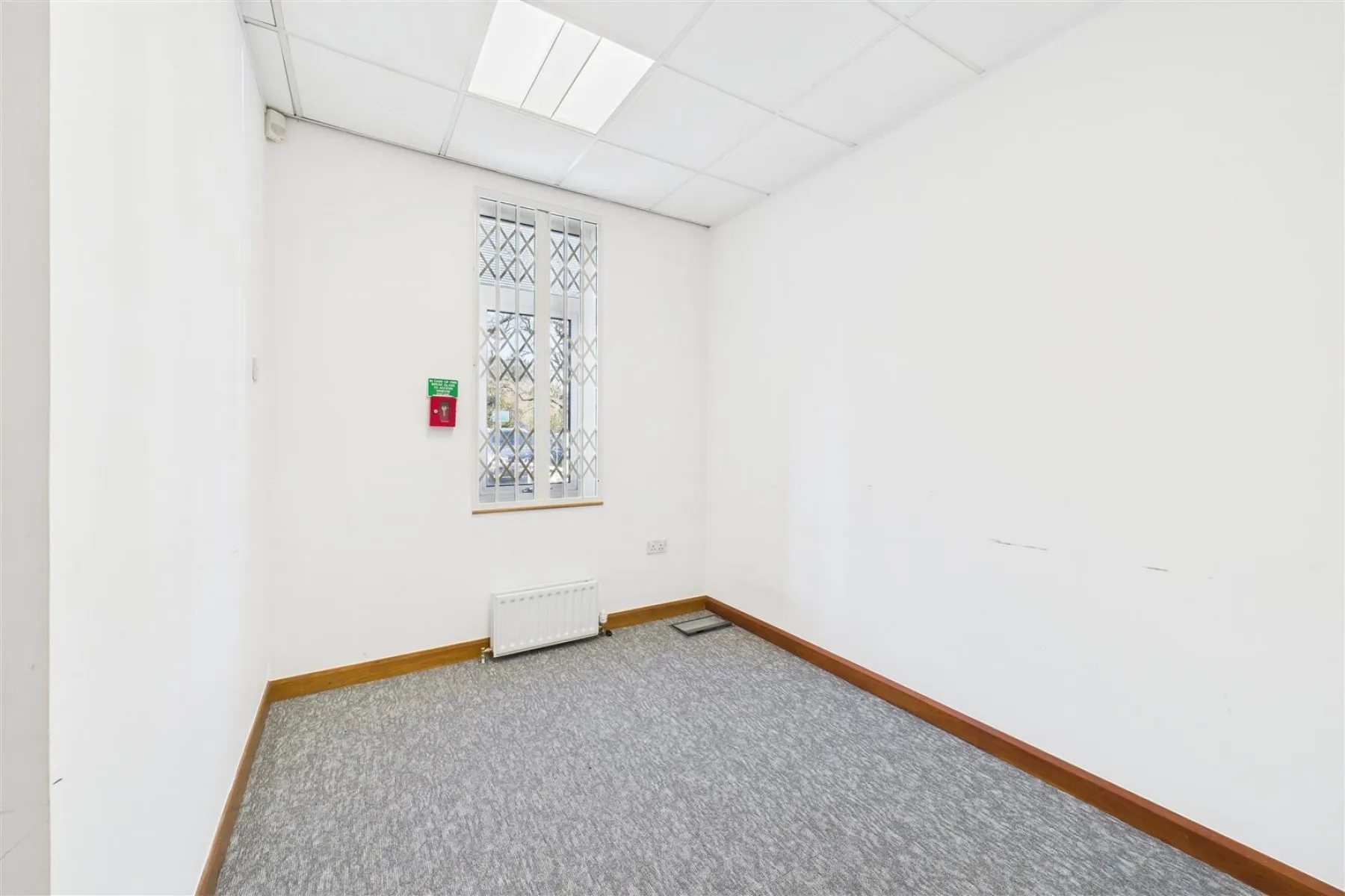 COMMERCIAL | REDUCED | BS16, Commercial - 33724743